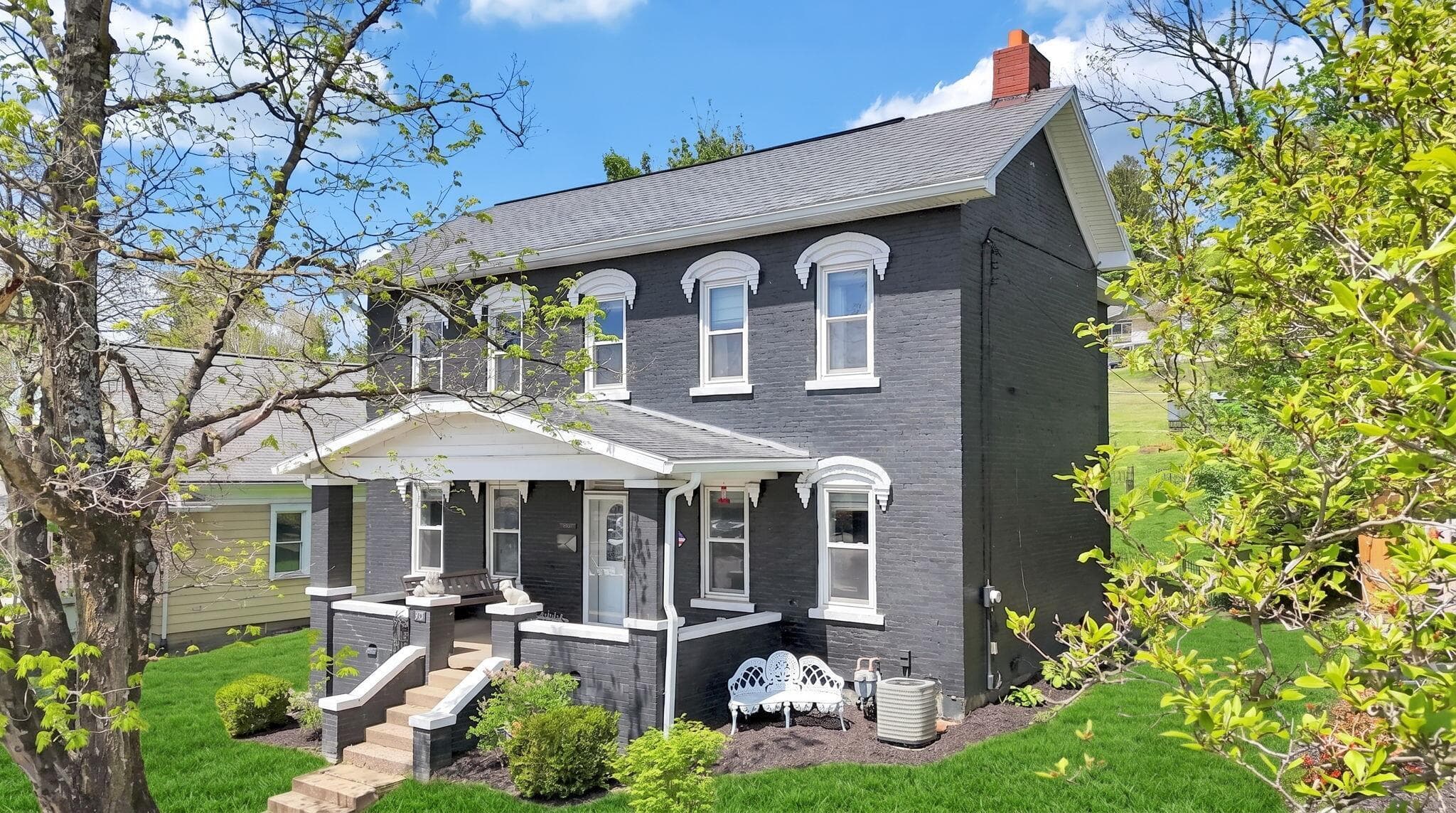 167 W Main Street, New Concord, OH 43762