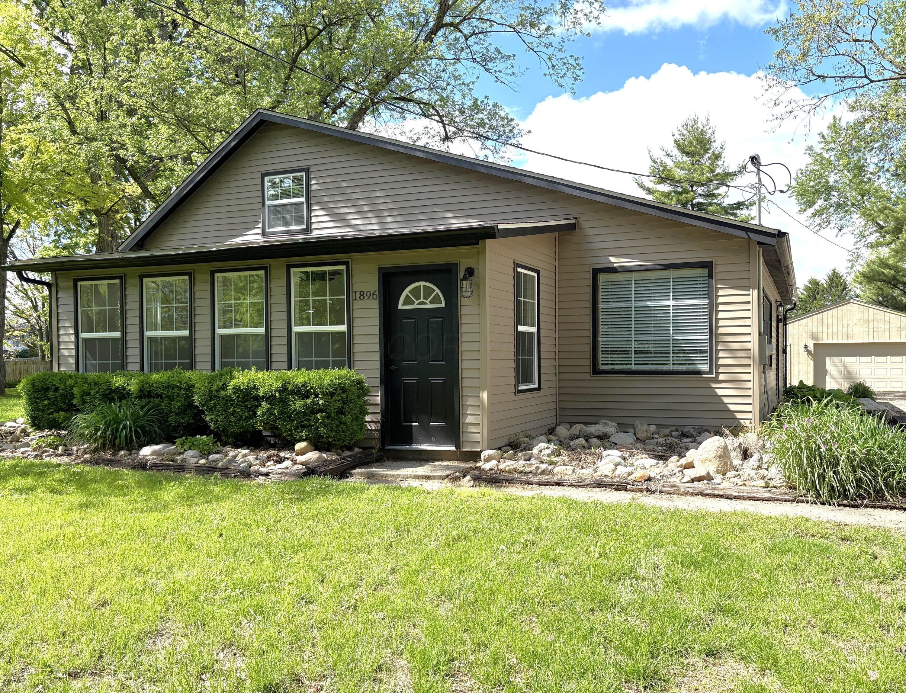 1896 Dyer Road, Grove City, OH 43123