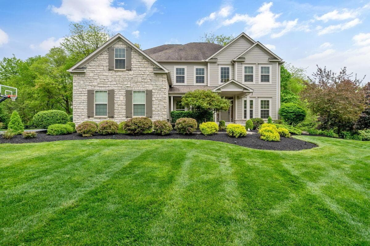 949 Elderberry Loop, Delaware, OH 43015