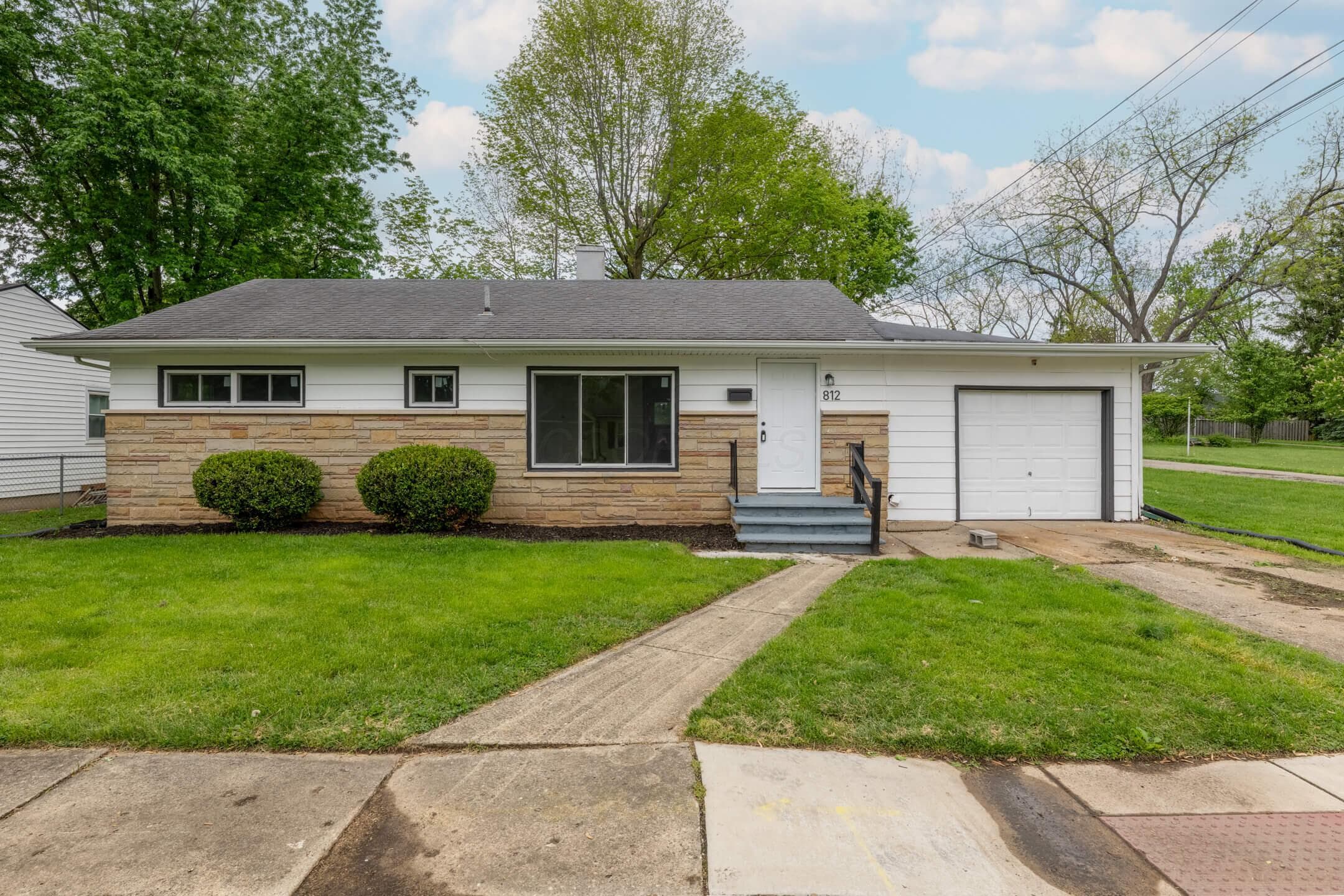 812 S Walnut Street, Urbana, OH 43078