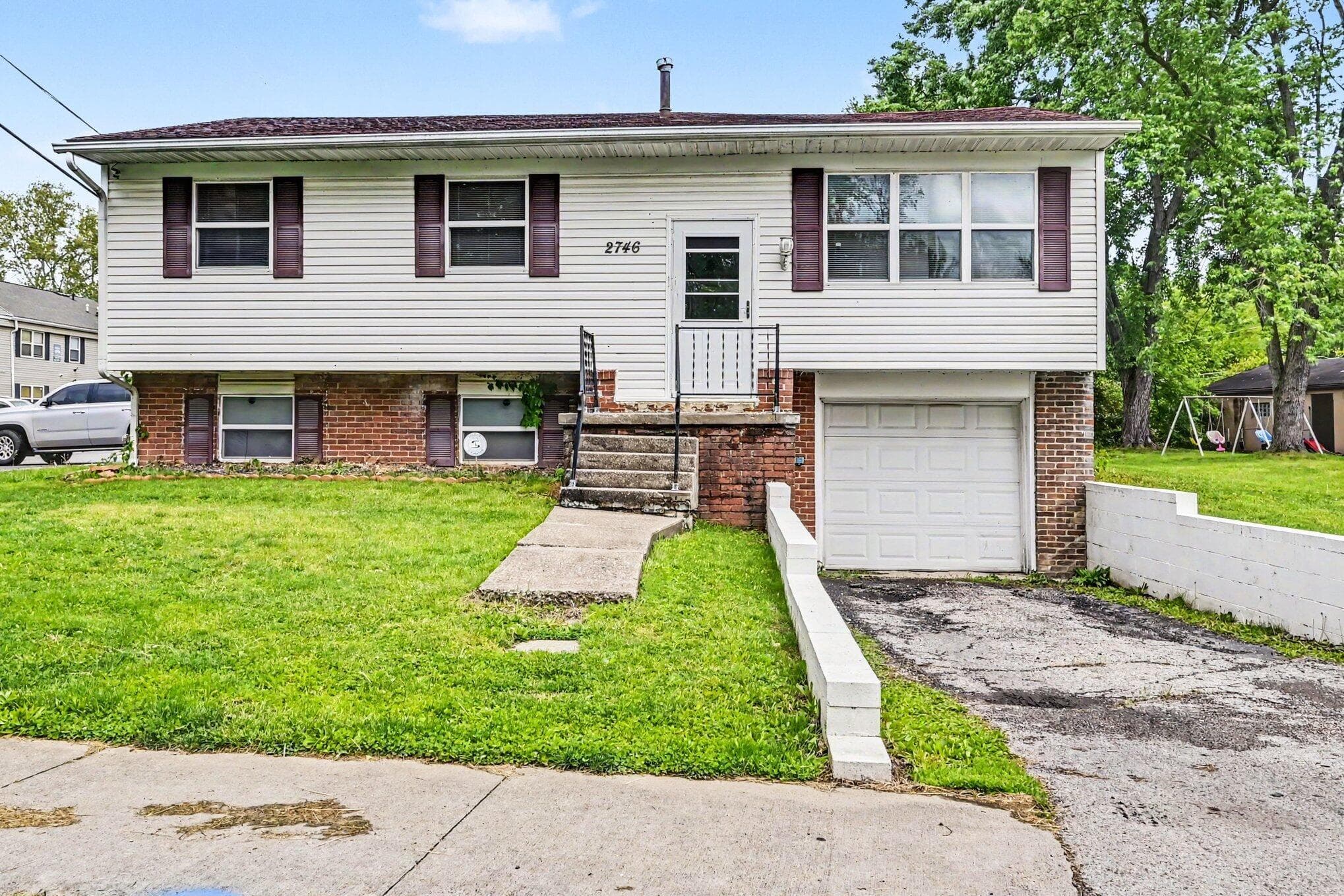 2746 Noe Bixby Road, Columbus, OH