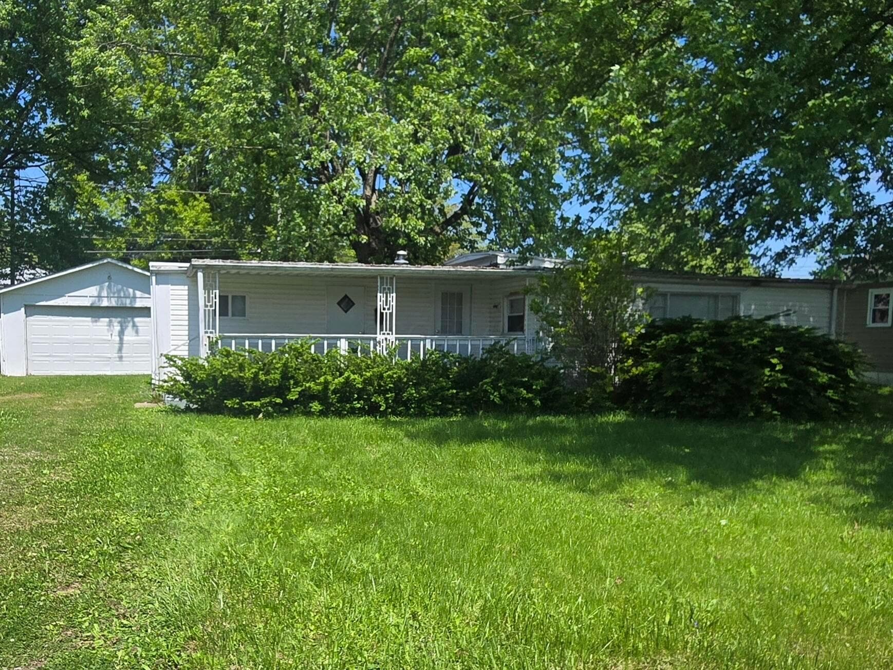 498 Lexington Avenue, Newark, OH