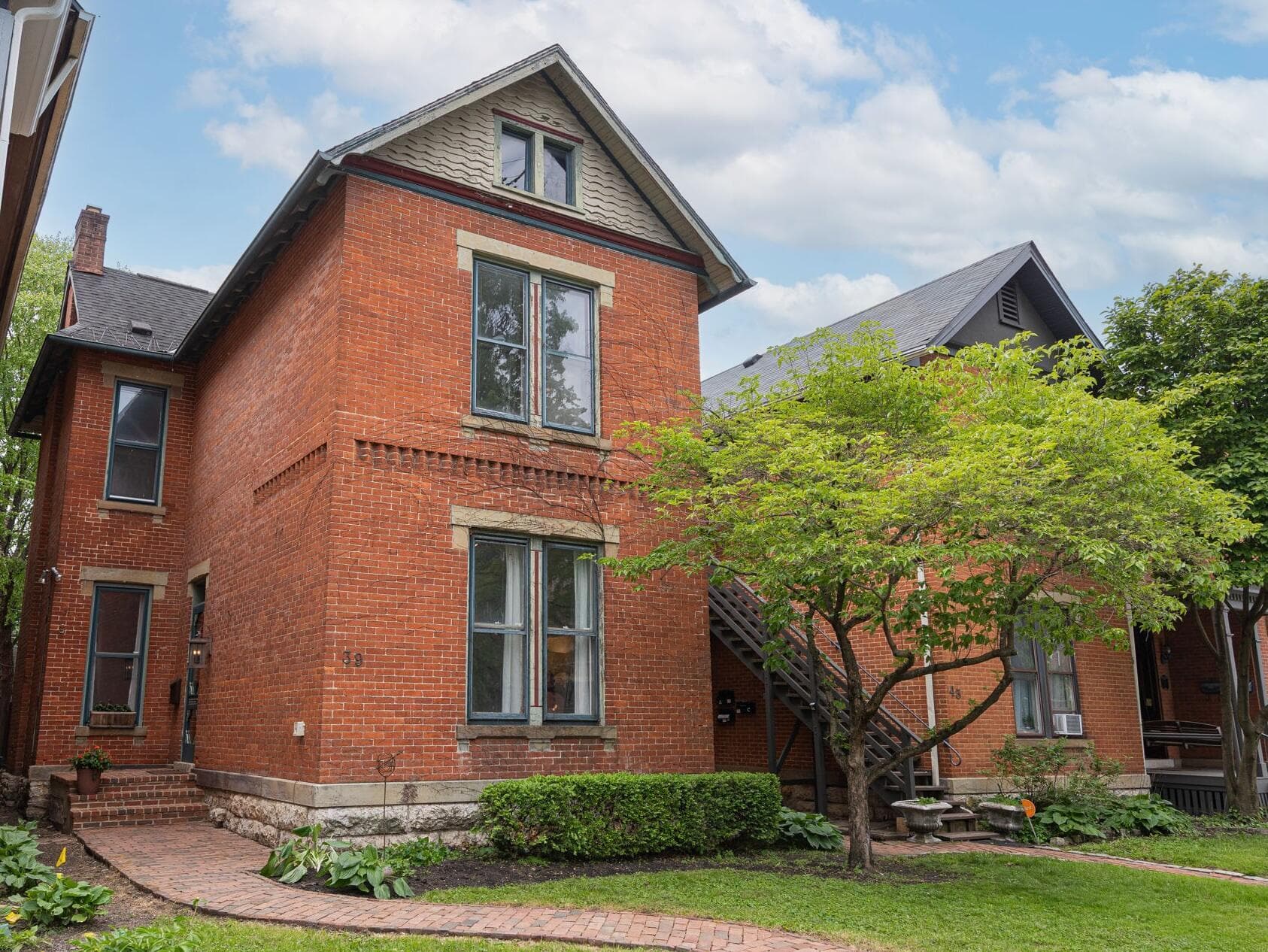 39 Clark Place, Columbus, OH 43201