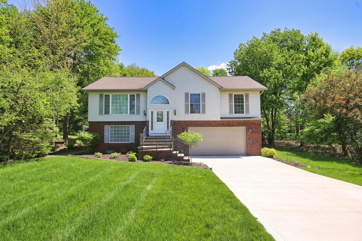 2568 Apple Valley Drive, Howard, OH 43028