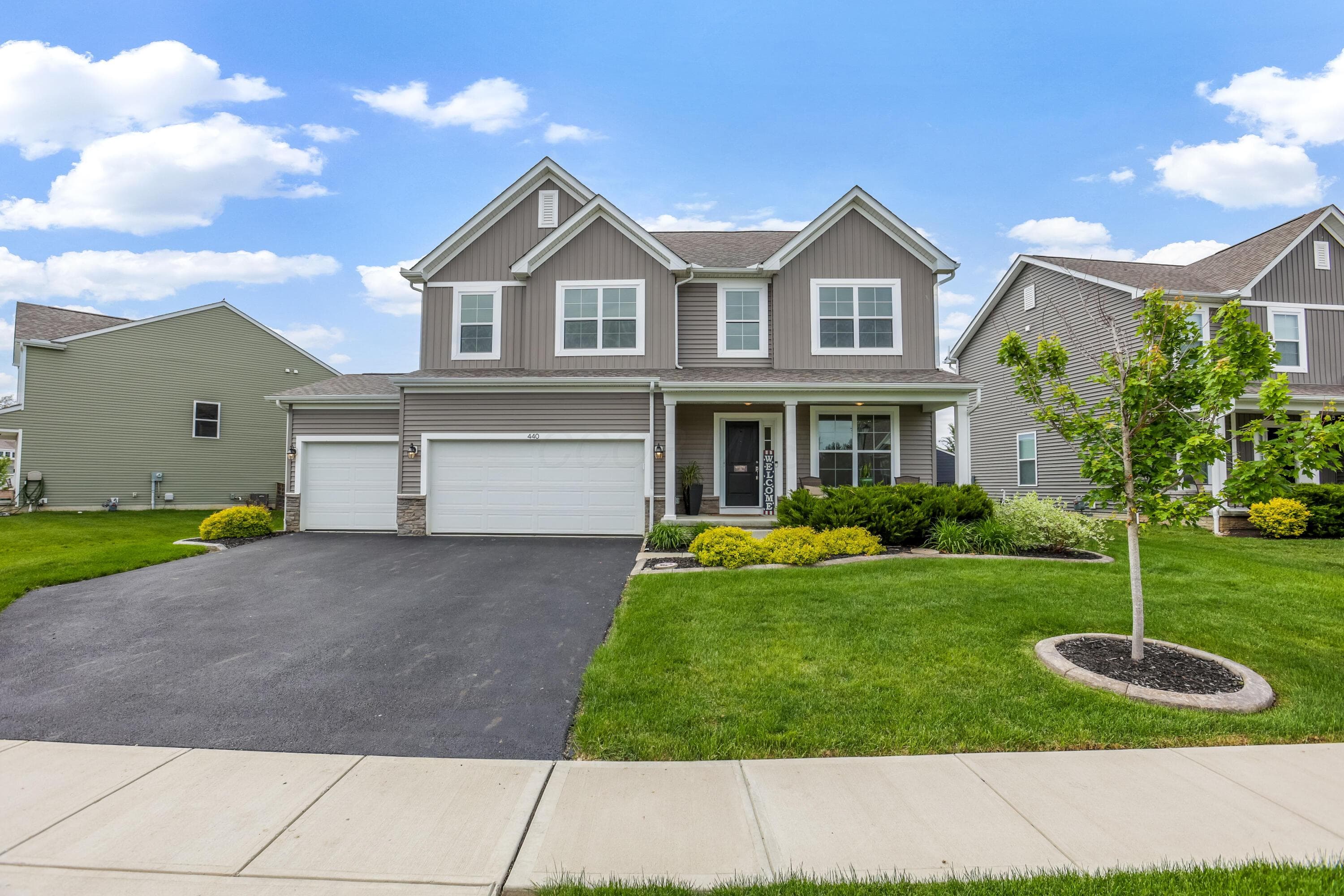440 Oakland Hills Loop, Commercial Point, OH