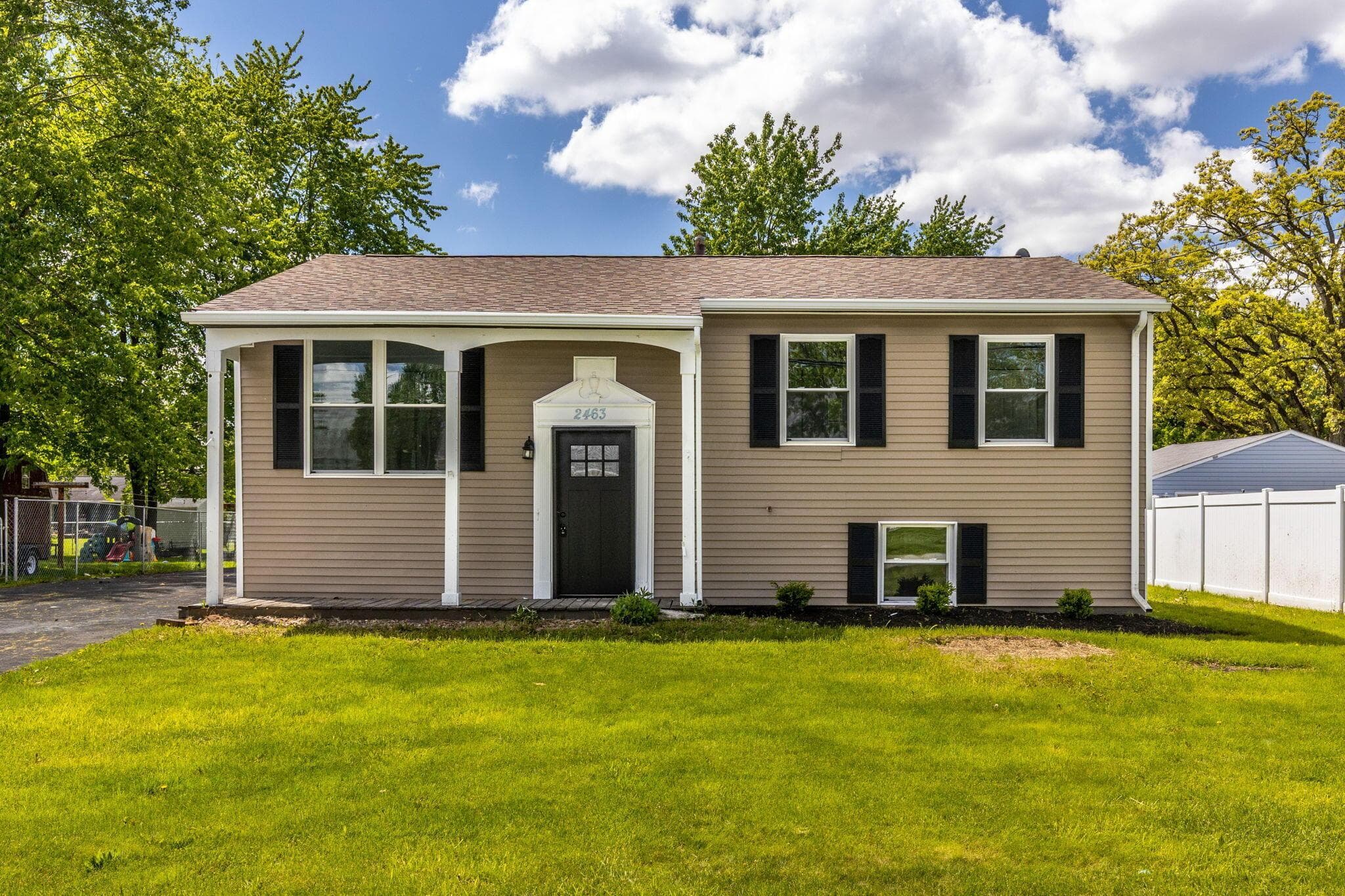 2463 Capaldi Drive, Marion, OH 43302