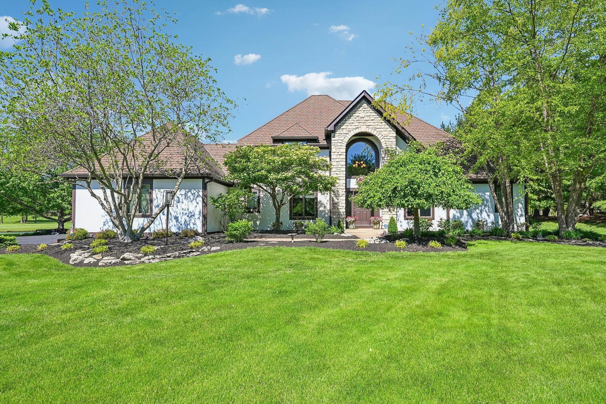 8310 Dublin Road, Powell, OH 43065