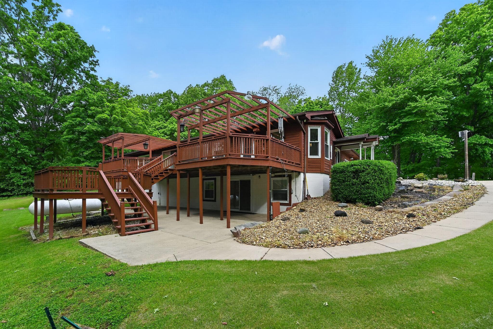 844 Buhl Morton Road, Gallipolis, OH 45631