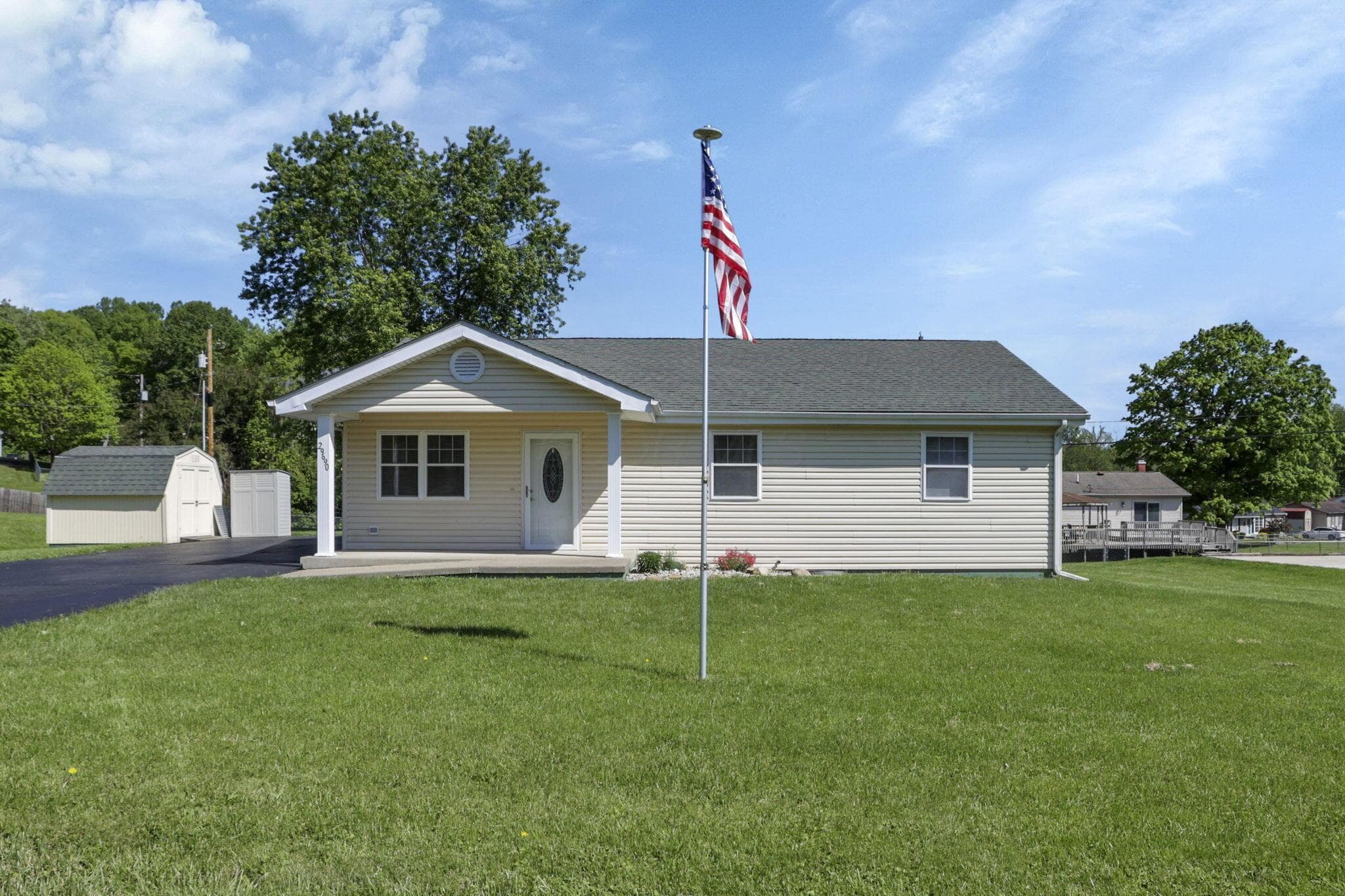 29690 Cherrycrest Drive, Logan, OH
