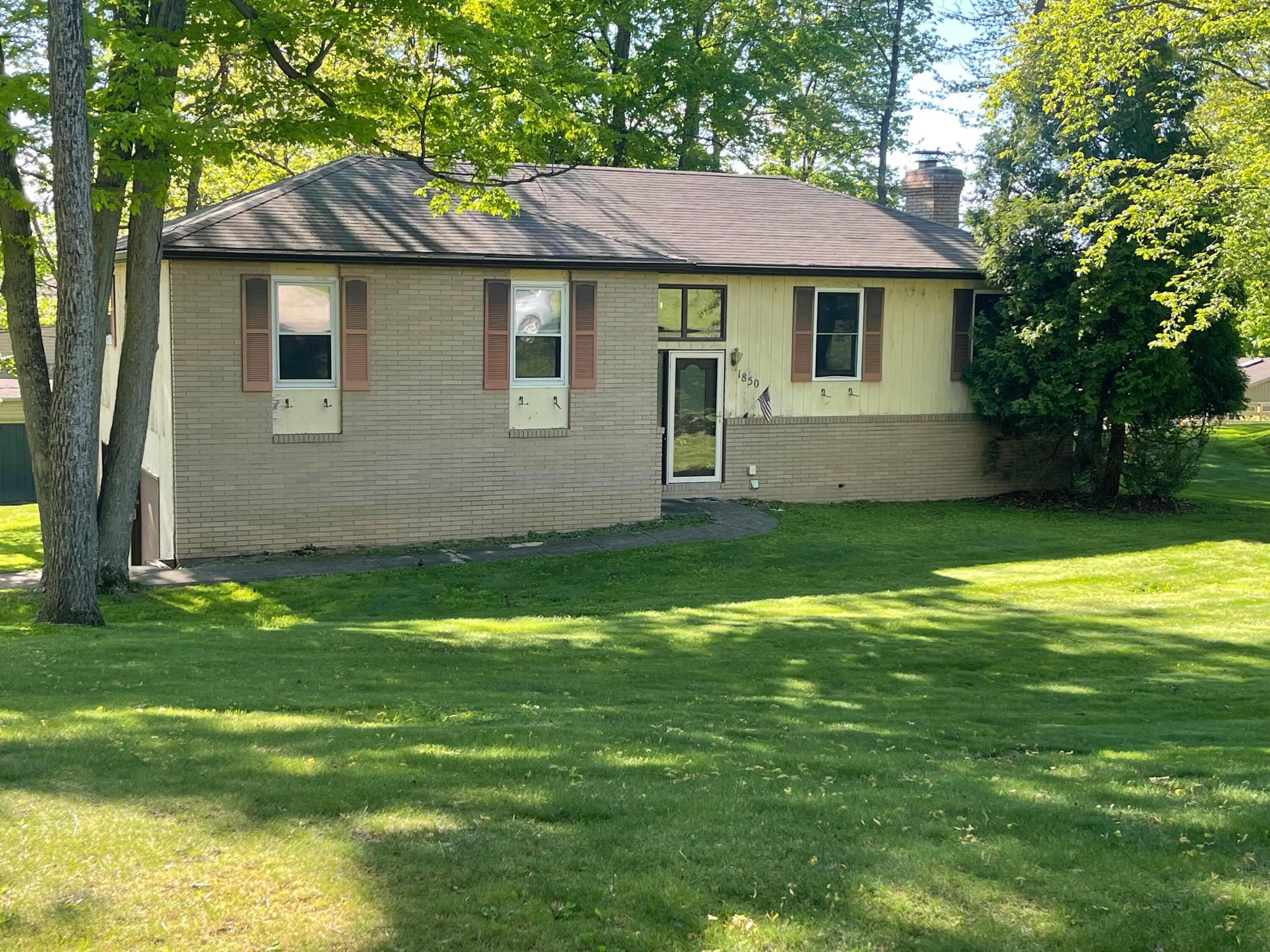 1850 Cedar Circle, Heath, OH 43056