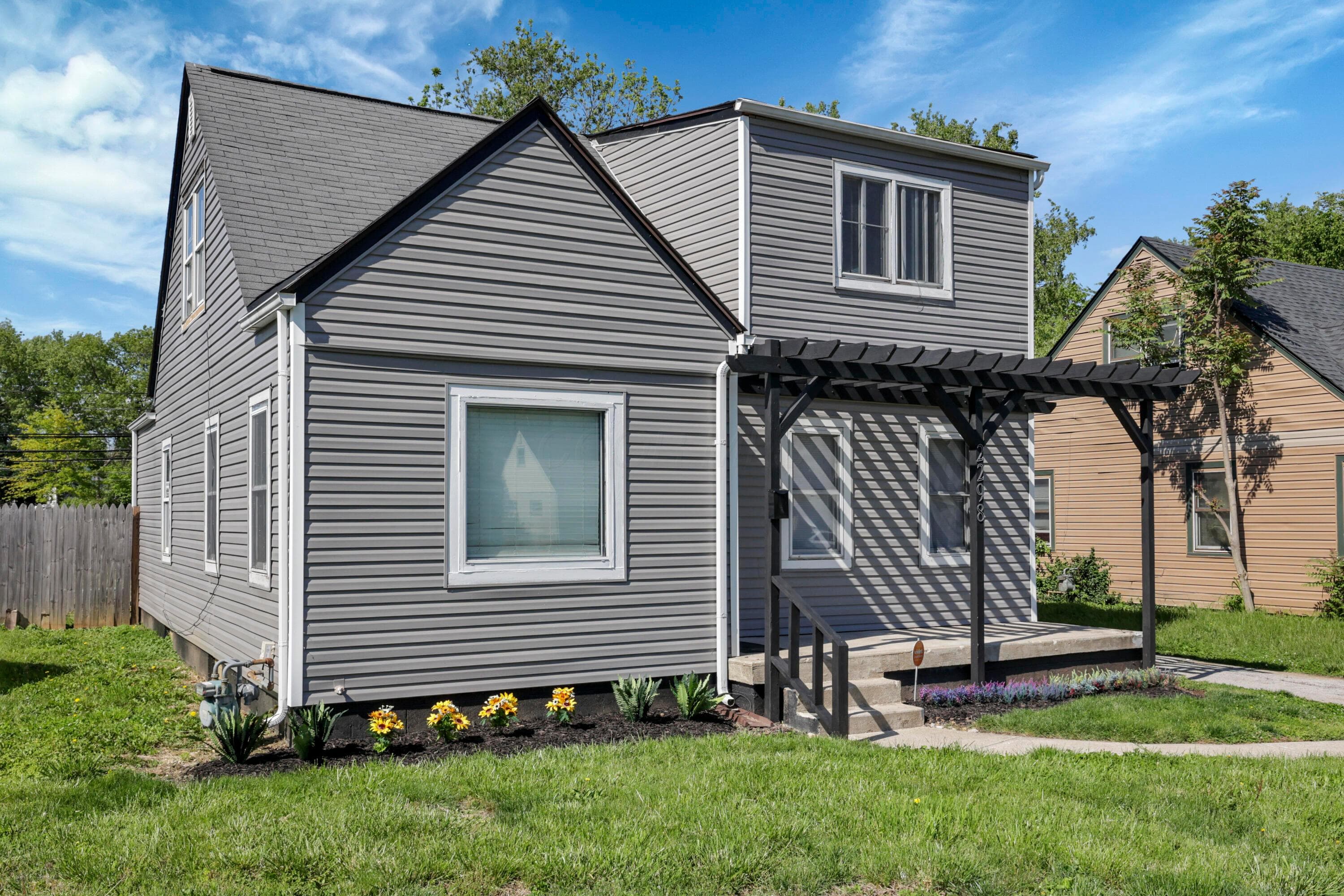 2298 Holt Avenue, Columbus, OH