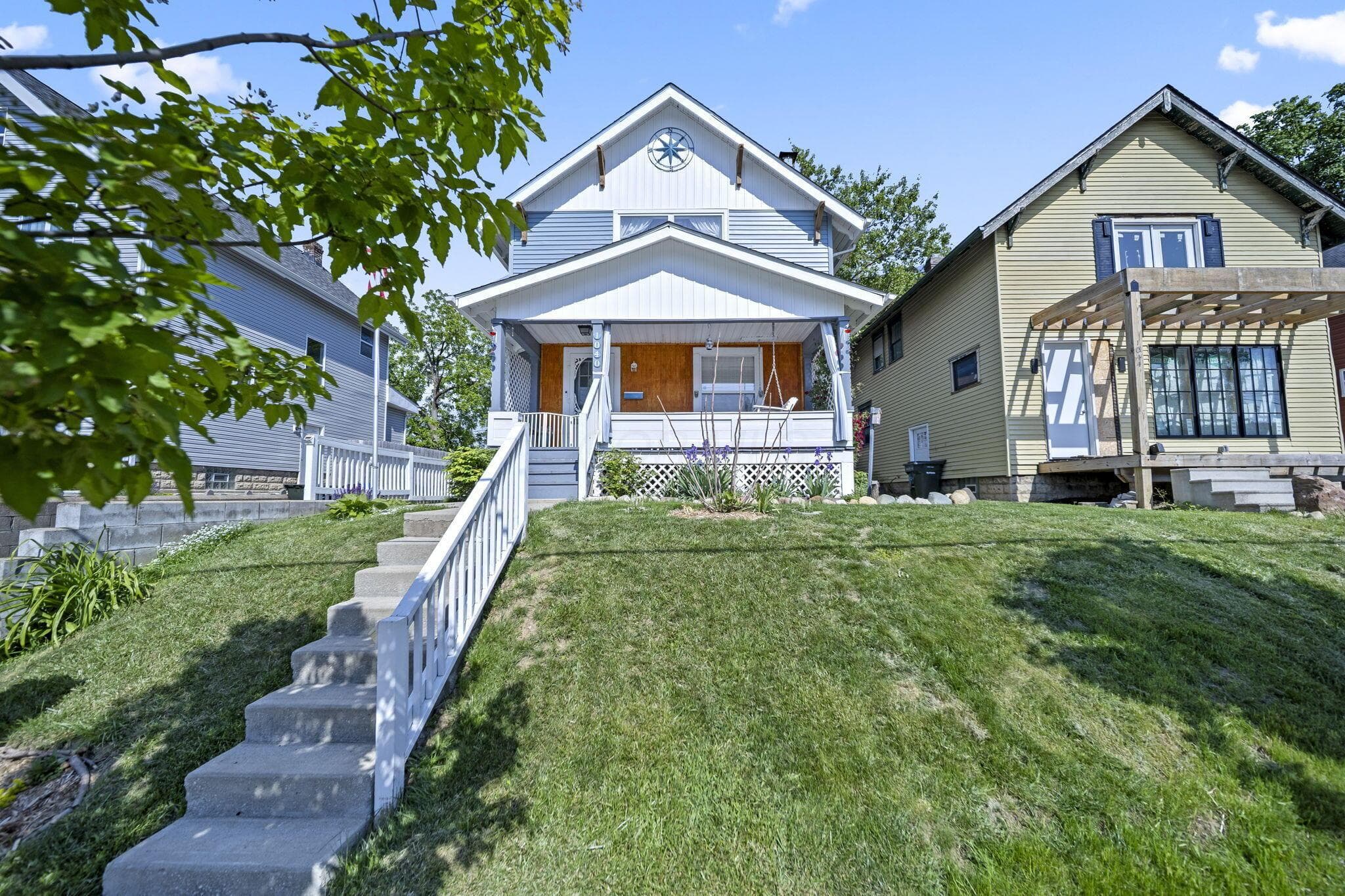 1040 S Champion Avenue, Columbus, OH 43206