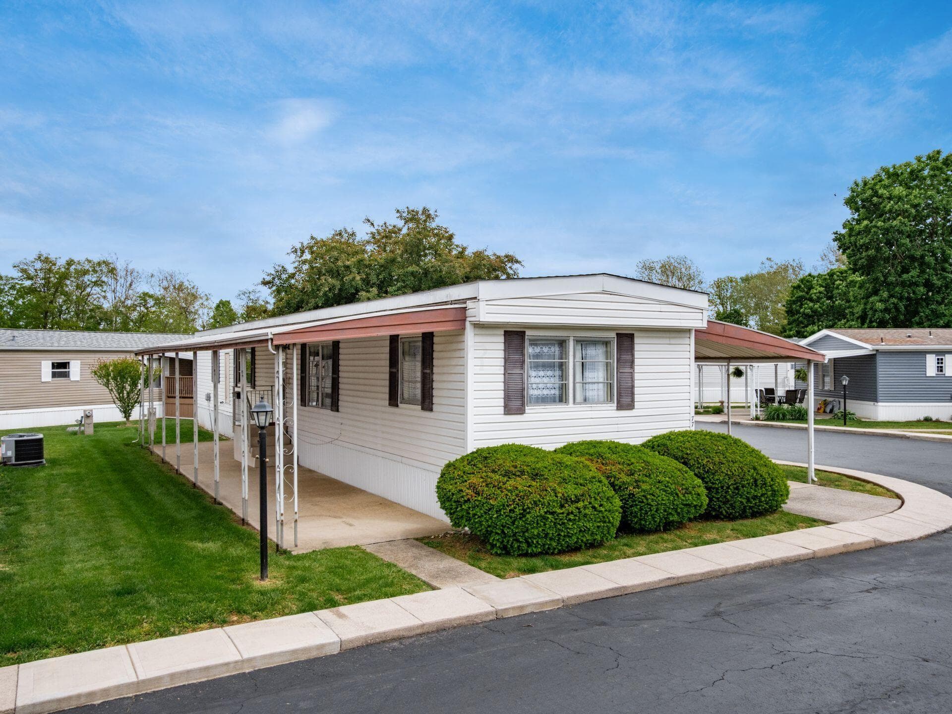 2000 U.S. Highway 23N N #77, Delaware, OH 43015