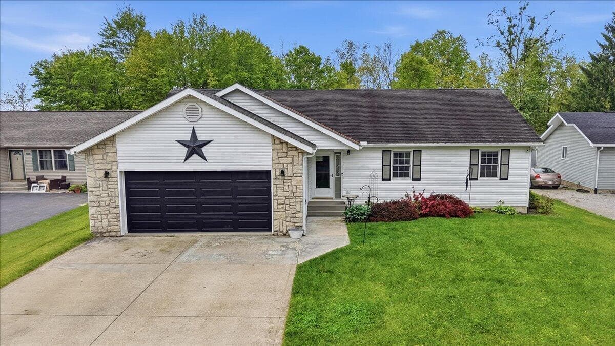749 Country Club Drive, Howard, OH 43028