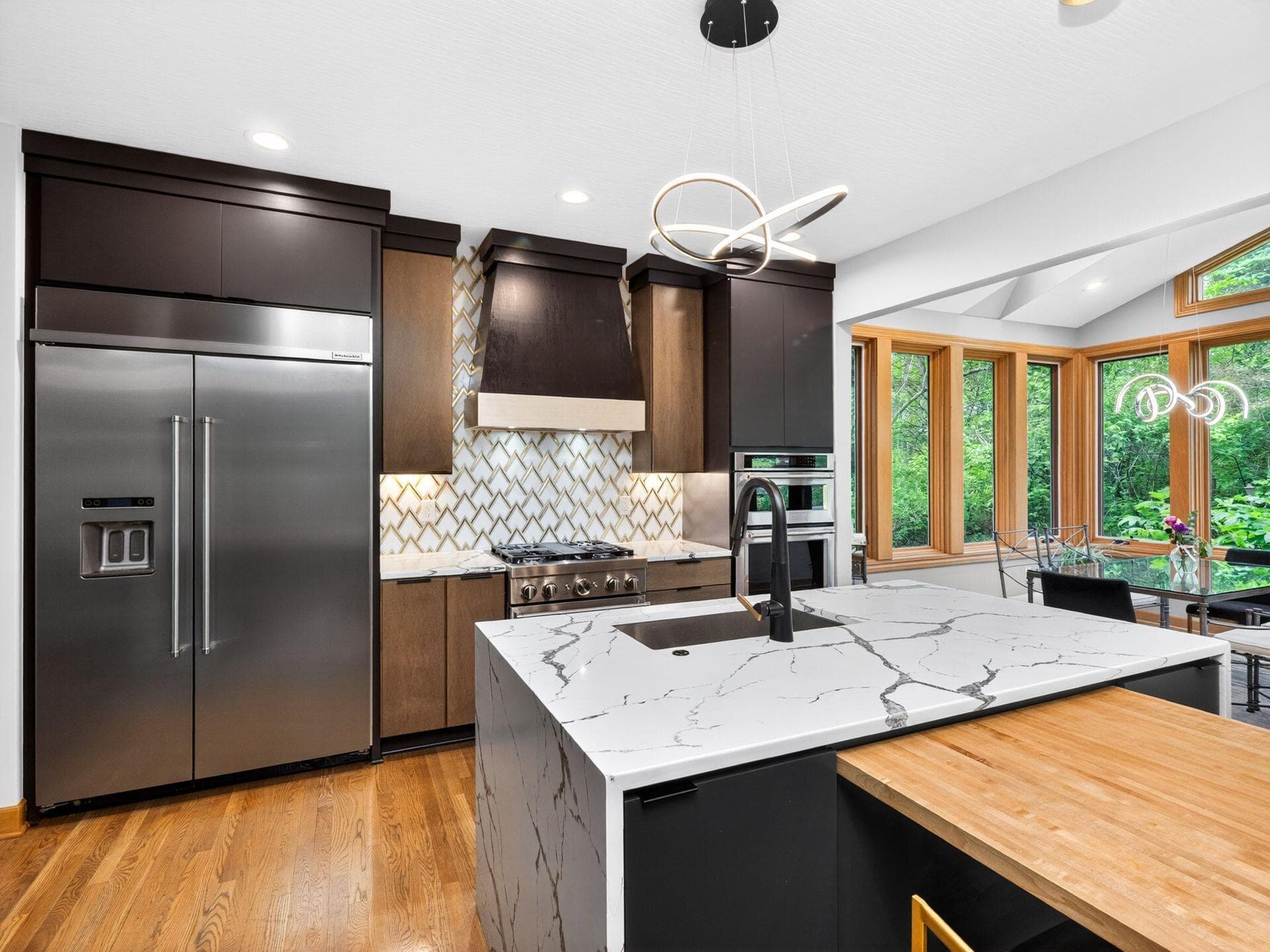 9750 Erin Woods Drive, Dublin, OH 43017
