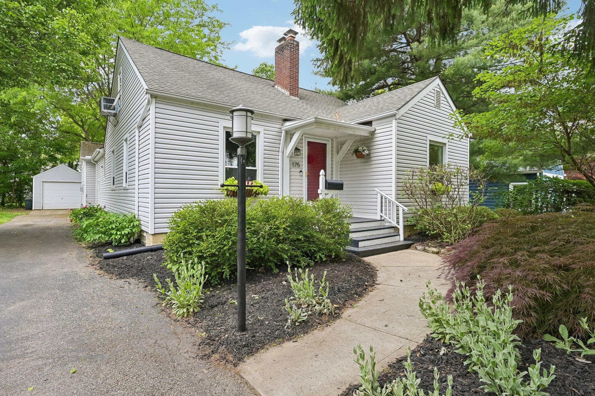175 W Weisheimer Road, Columbus, OH 43214