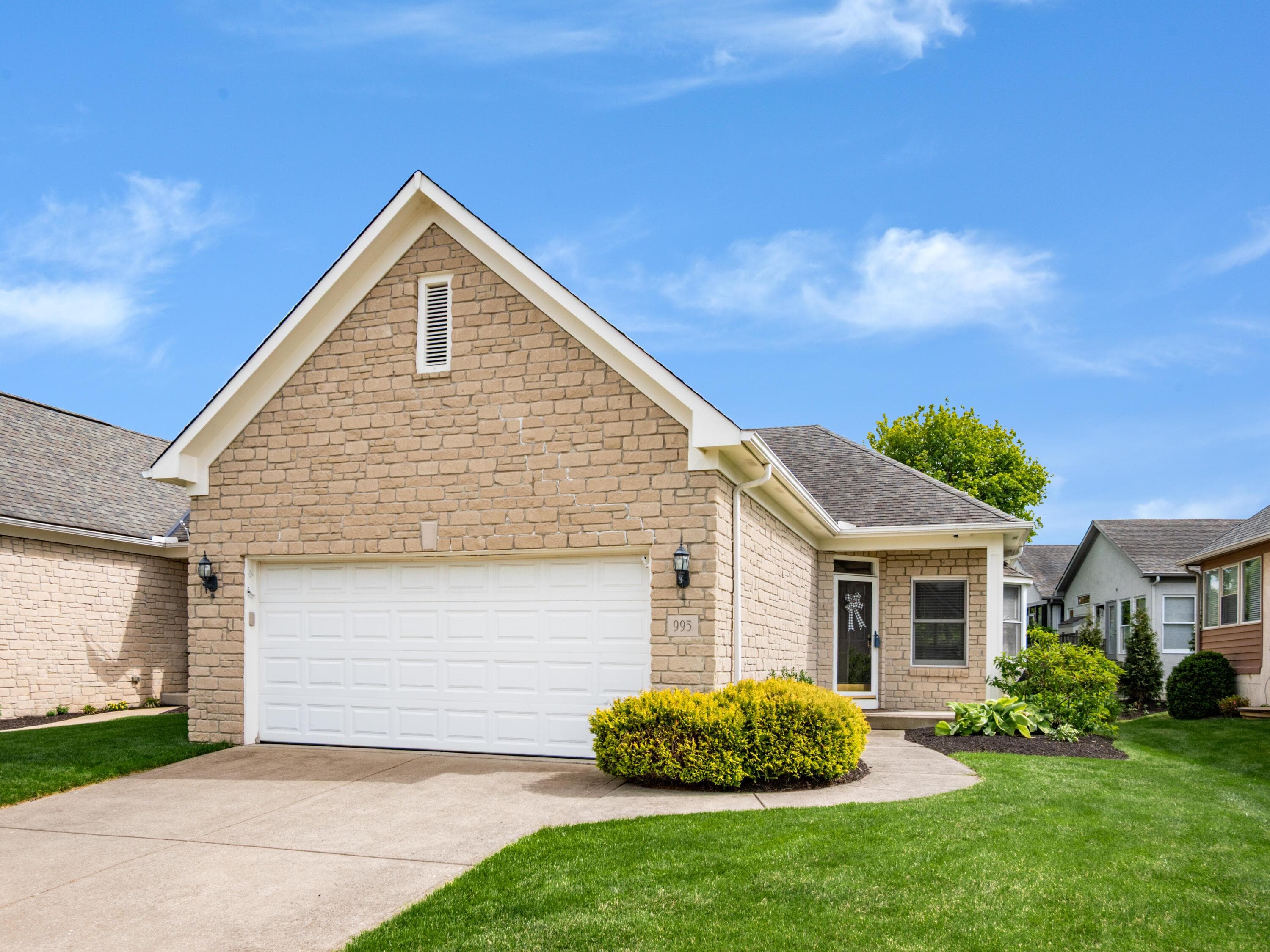 995 Bushwood Lane, Columbus, OH 43235