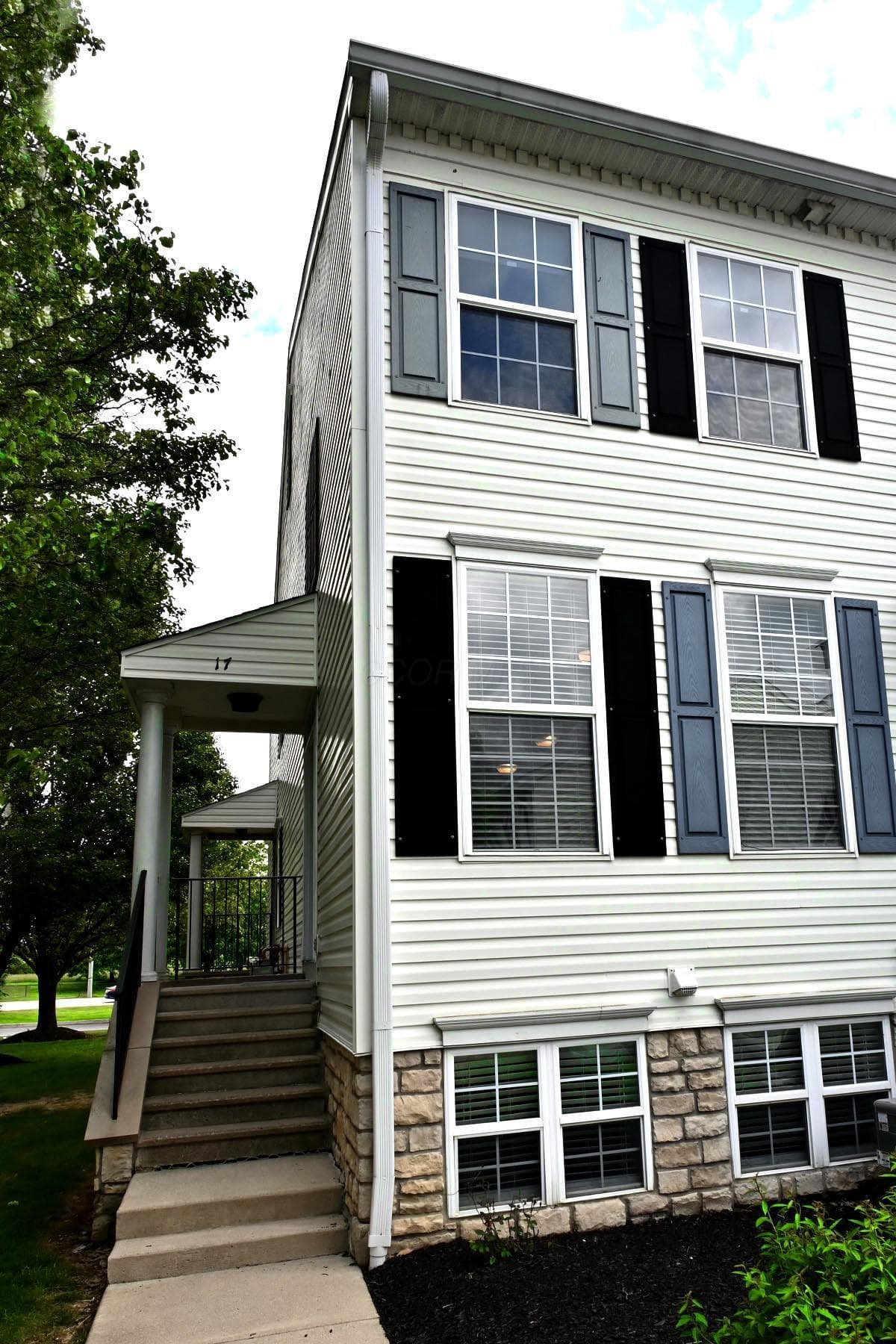 17 Green Mill, Blacklick, OH 43004