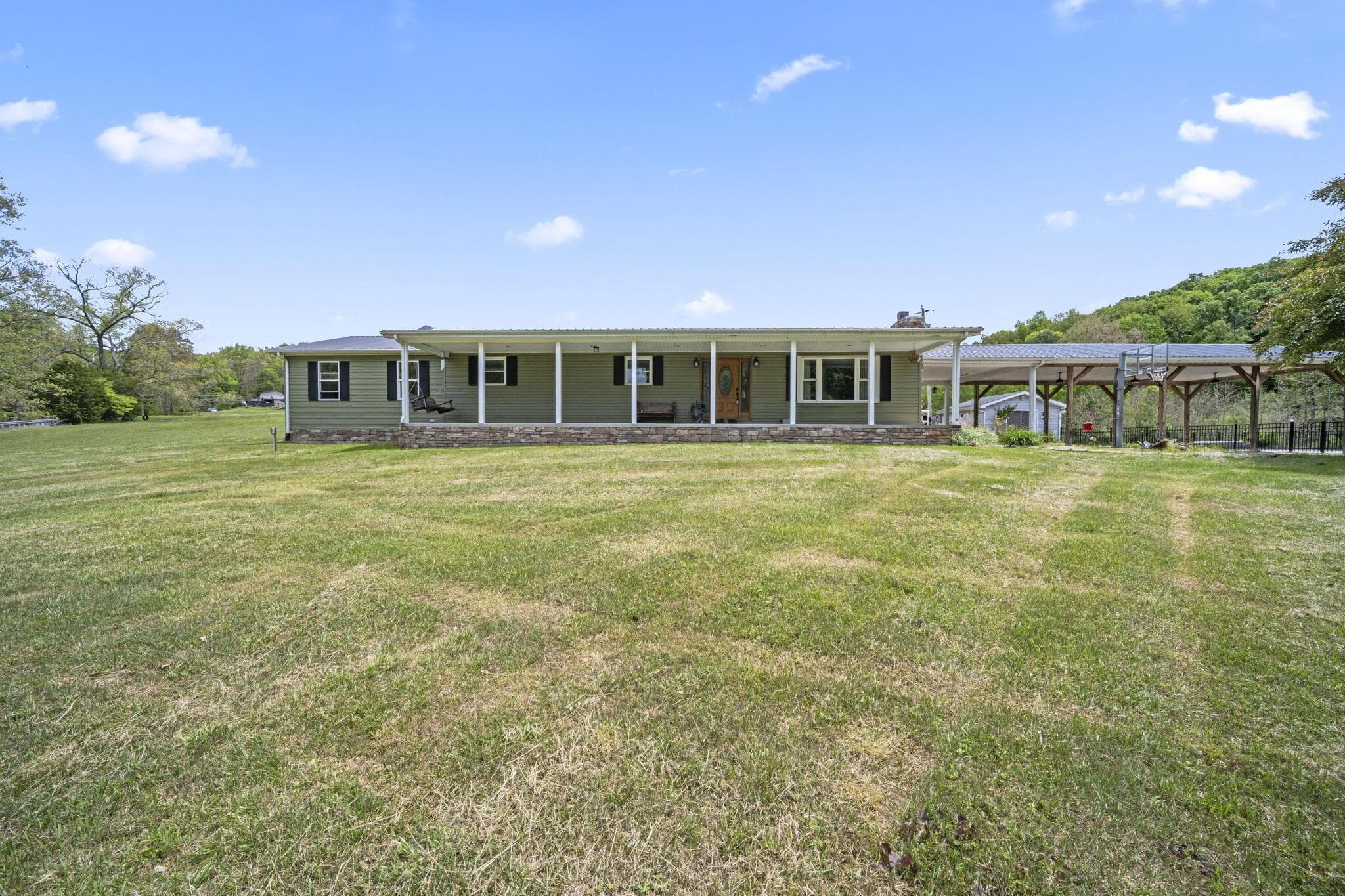 2840 Henley-Comstock Road, Otway, OH 45657