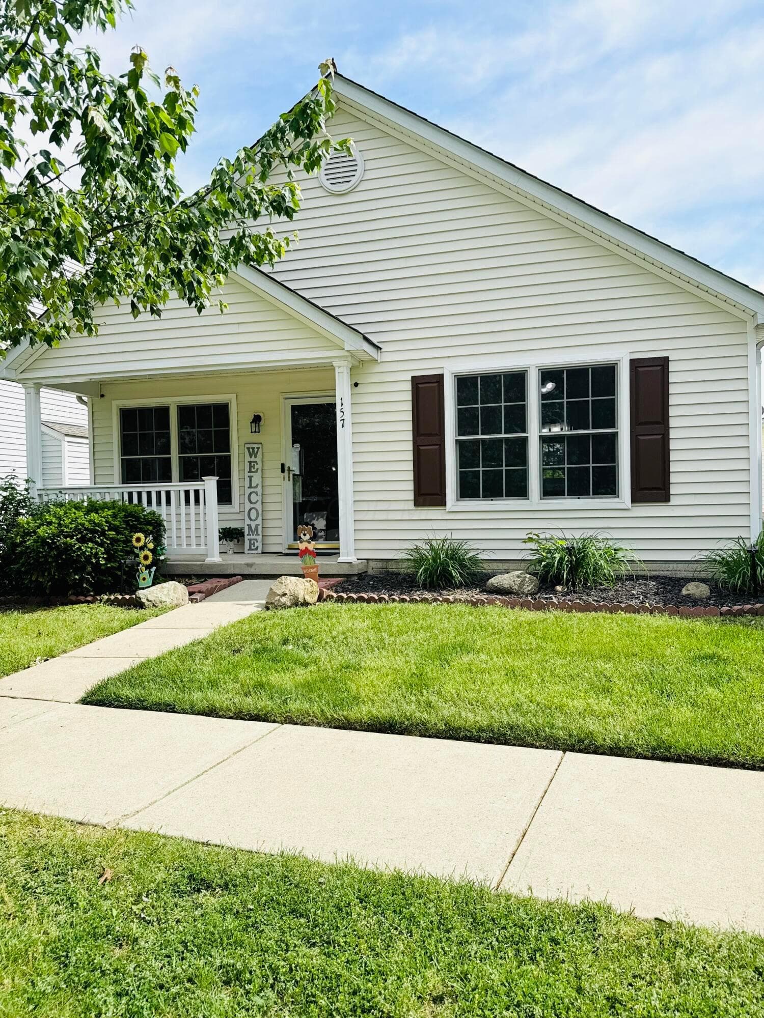 157 Feathertip Lane, Lewis Center, OH 43035