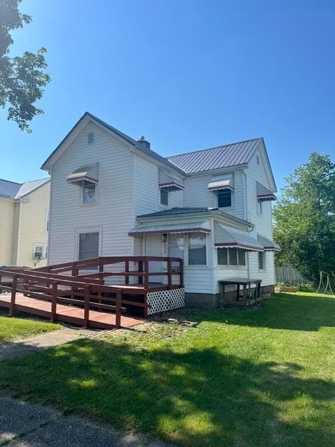 1337 E Main Street, Coshocton, OH 43812
