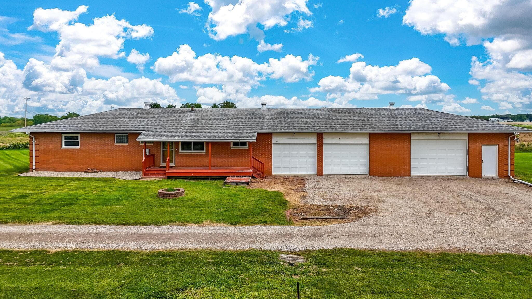9672 Schoolhouse Road NW, Canal Winchester, OH