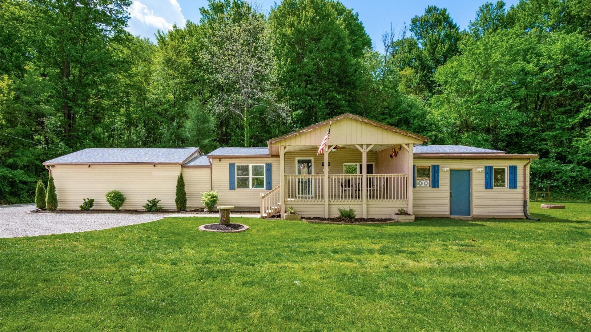 15148 Brushy Fork Road SE, Heath, OH 43056