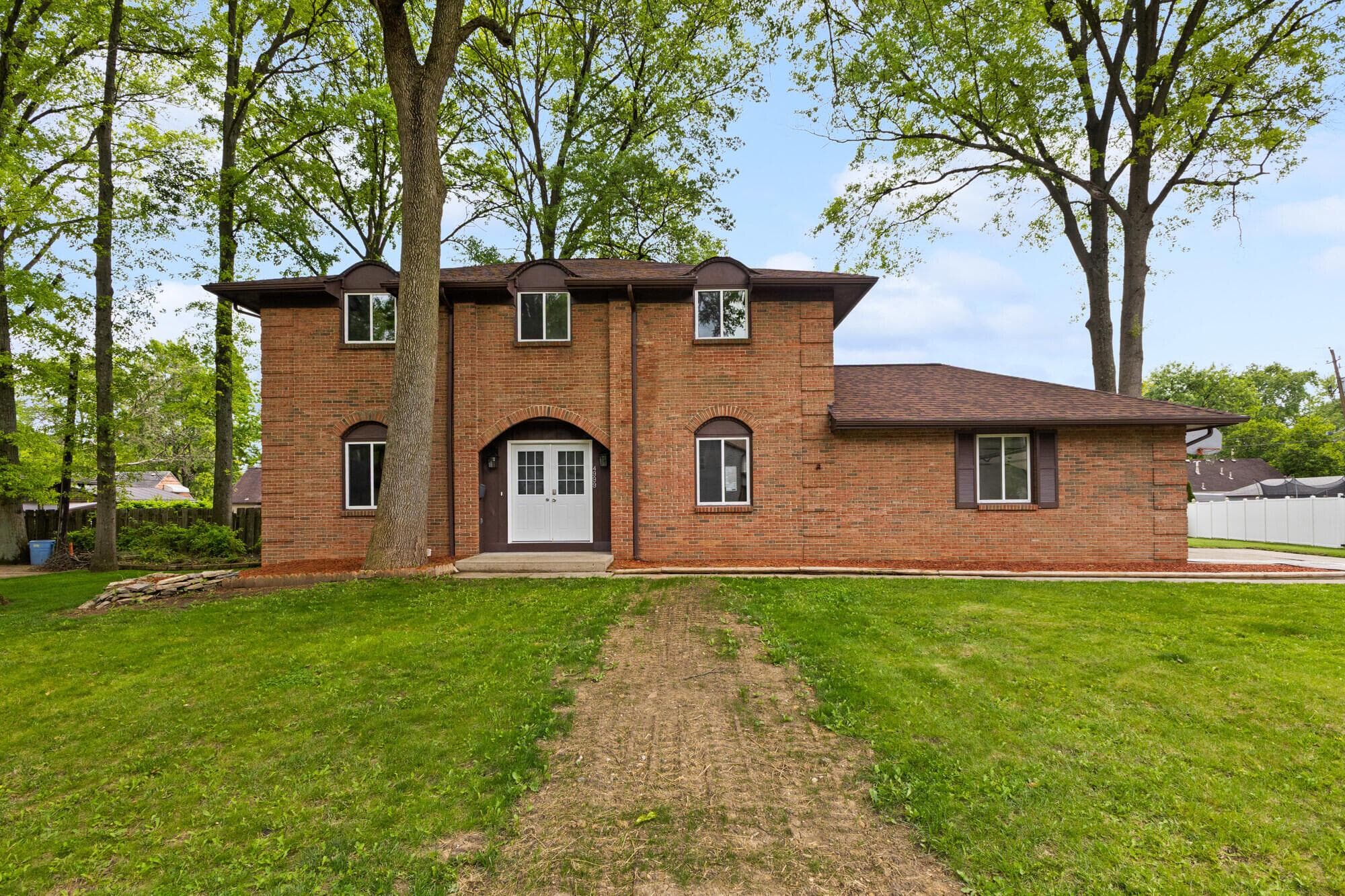 4999 Doral Avenue, Columbus, OH 43213