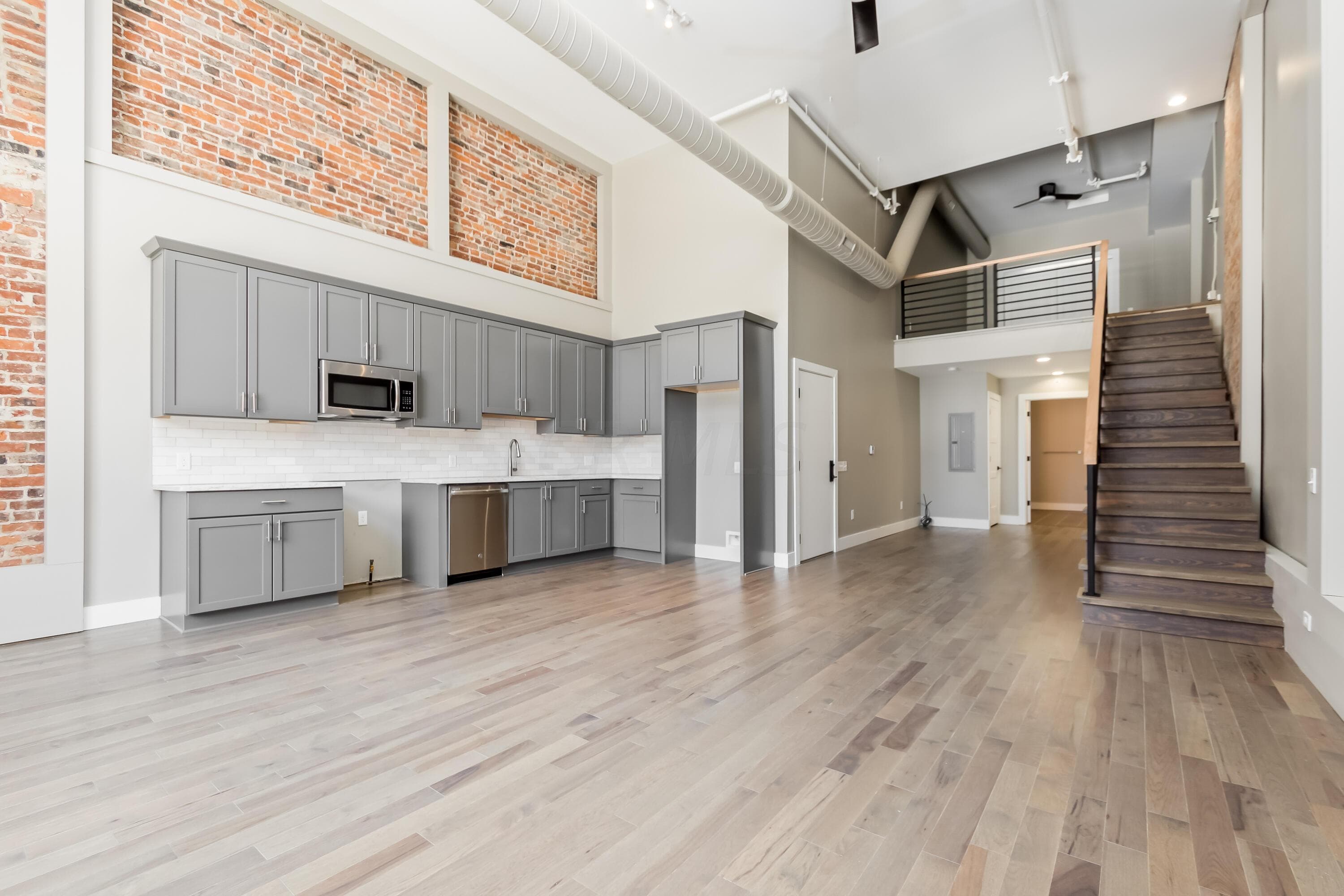 44 N High Street #3B, Columbus, OH 43215