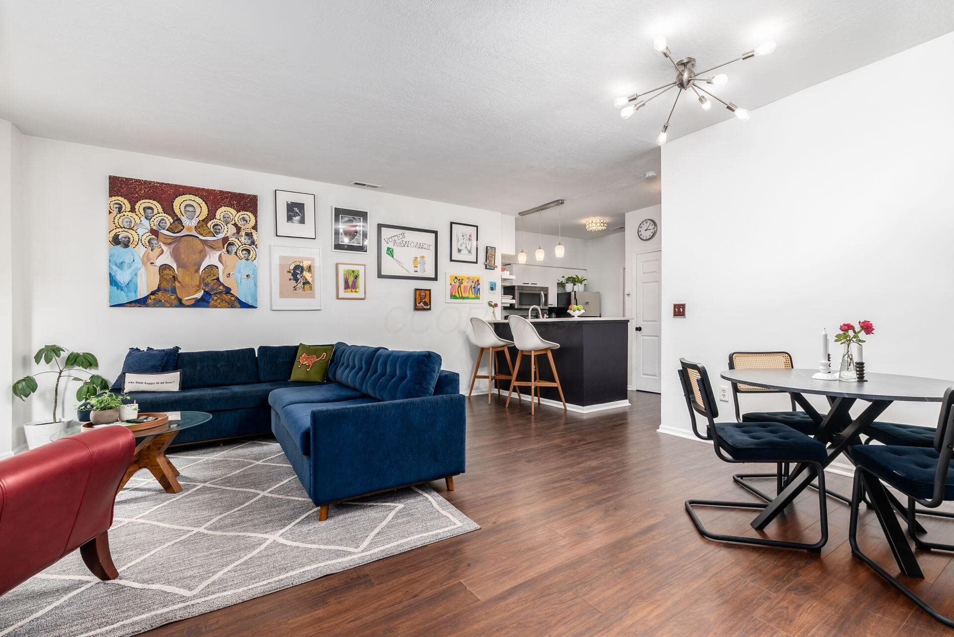 24 W Russell Street, Columbus, OH 43215