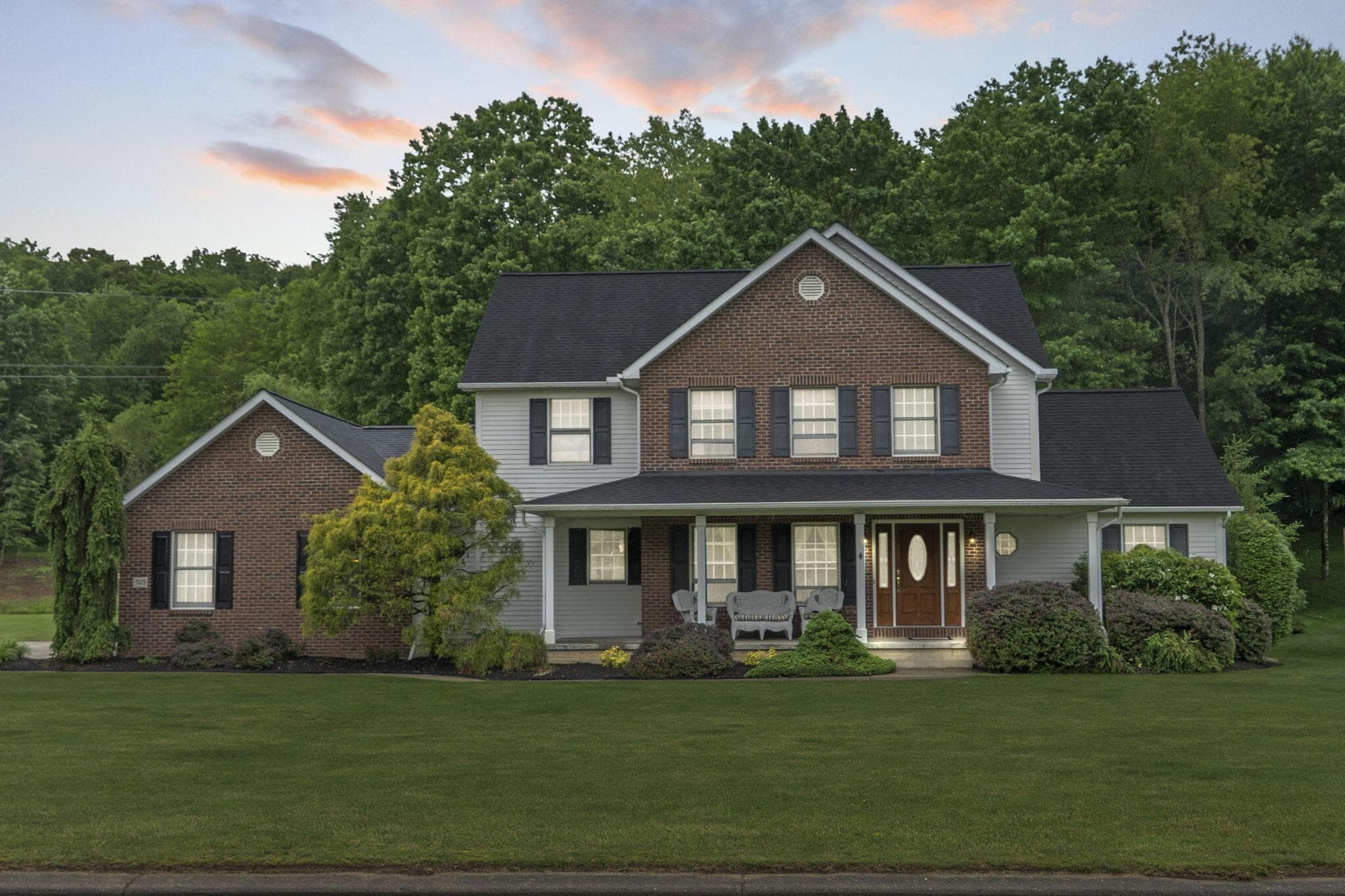 525 Gleneagles Drive, Newark, OH 43055