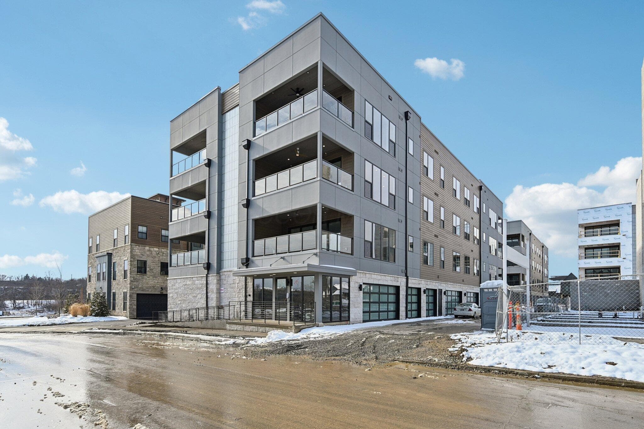 2842 Gunnison Drive #401, Columbus, OH 43228