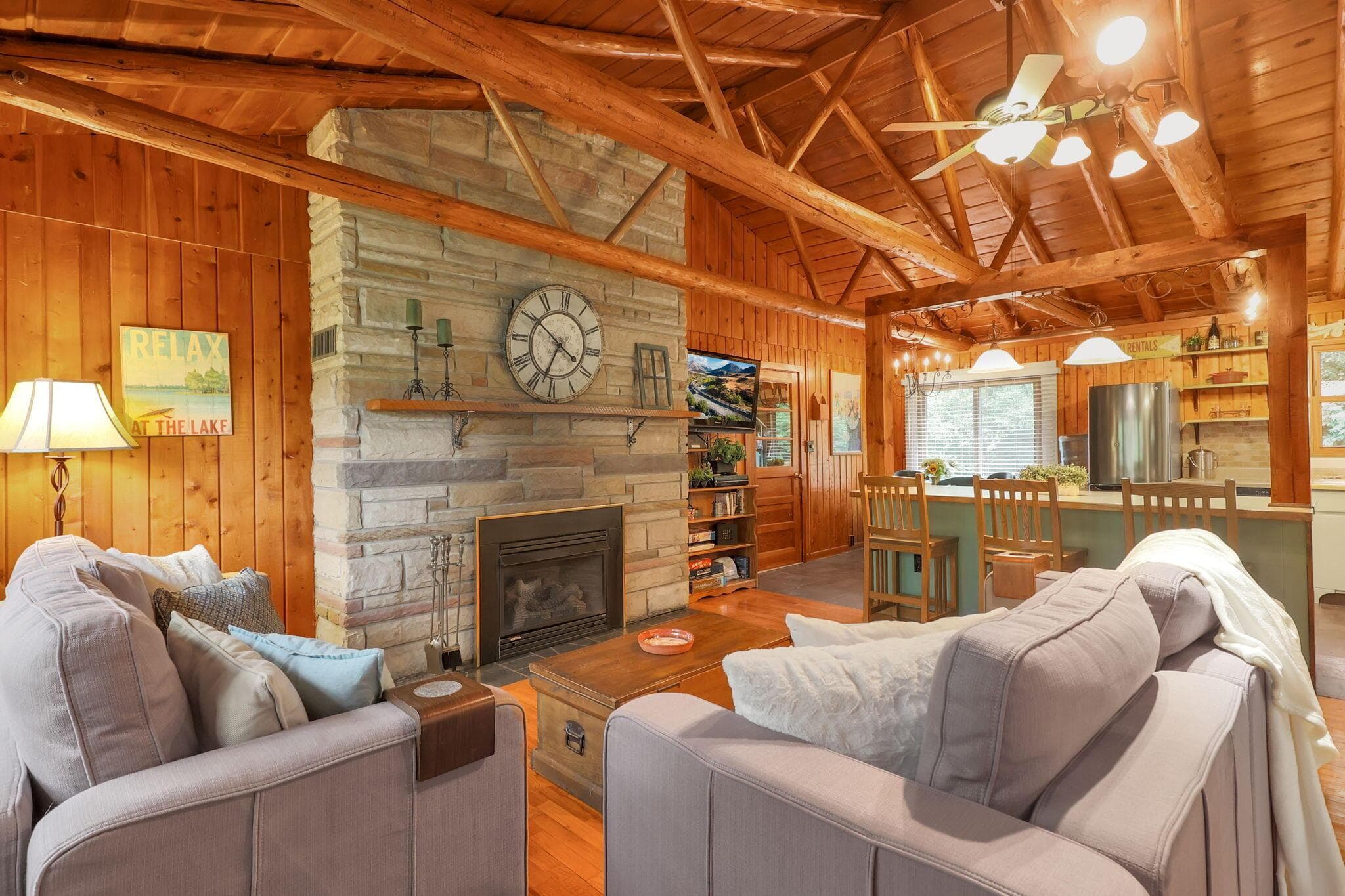 1401 E Choctaw Drive, London, OH 43140