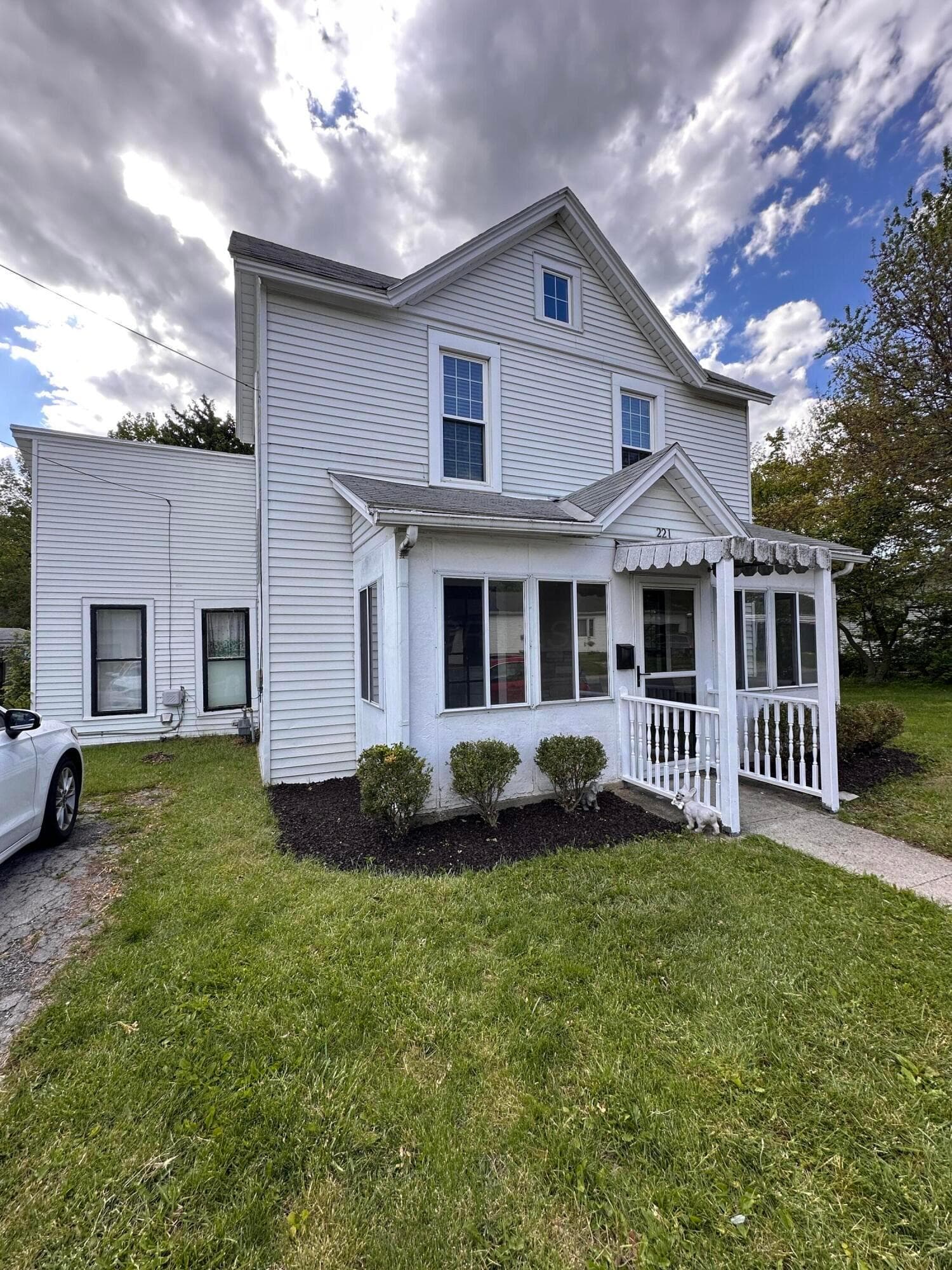 221 N Hayes Street, Bellefontaine, OH 43311