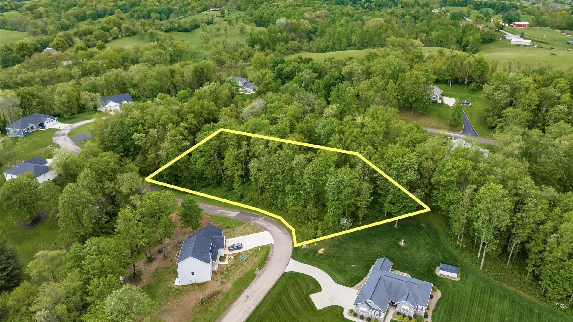 3075 Corbin Drive, Zanesville, OH 43701