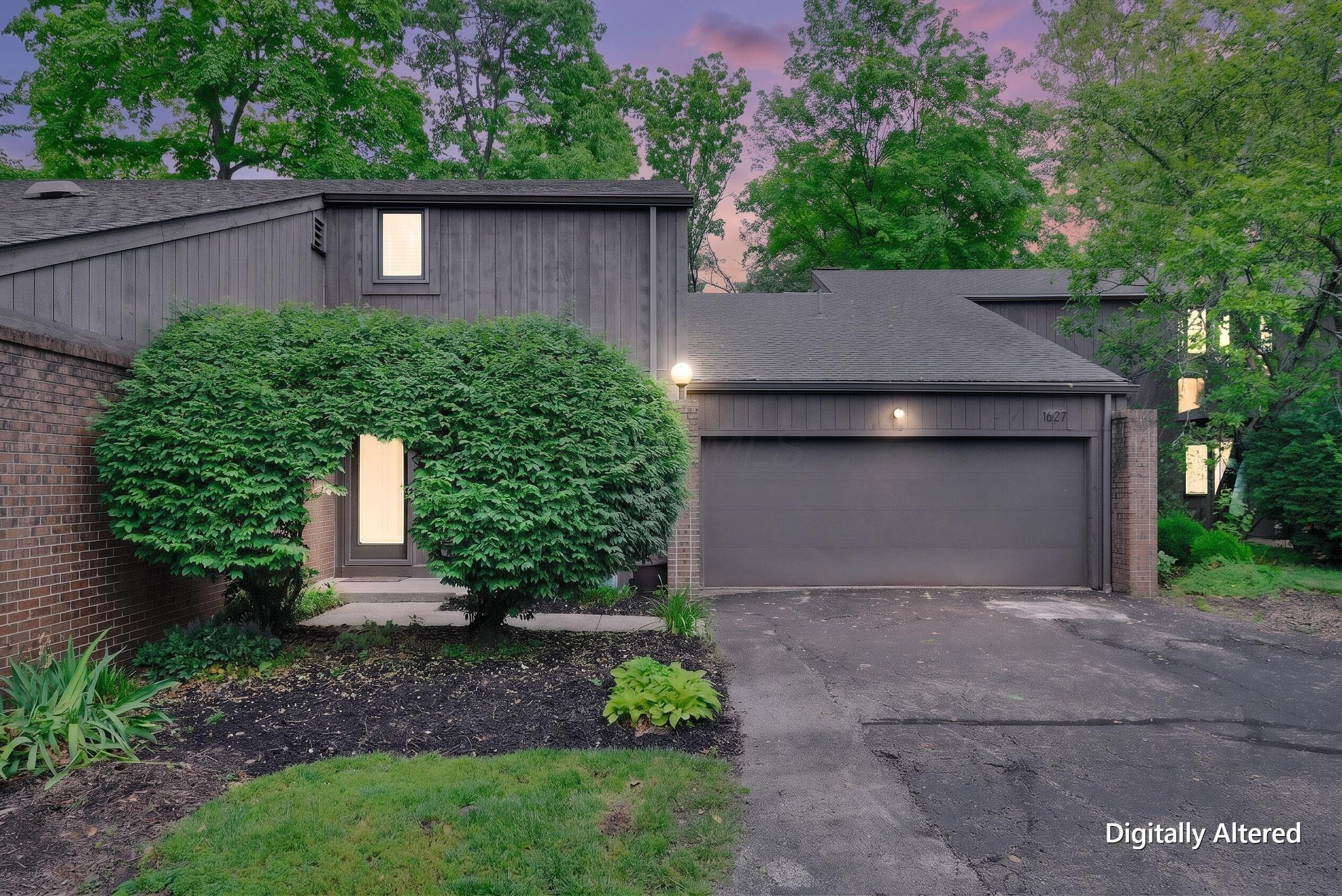 1627 Coppertree Road, Columbus, OH 43232