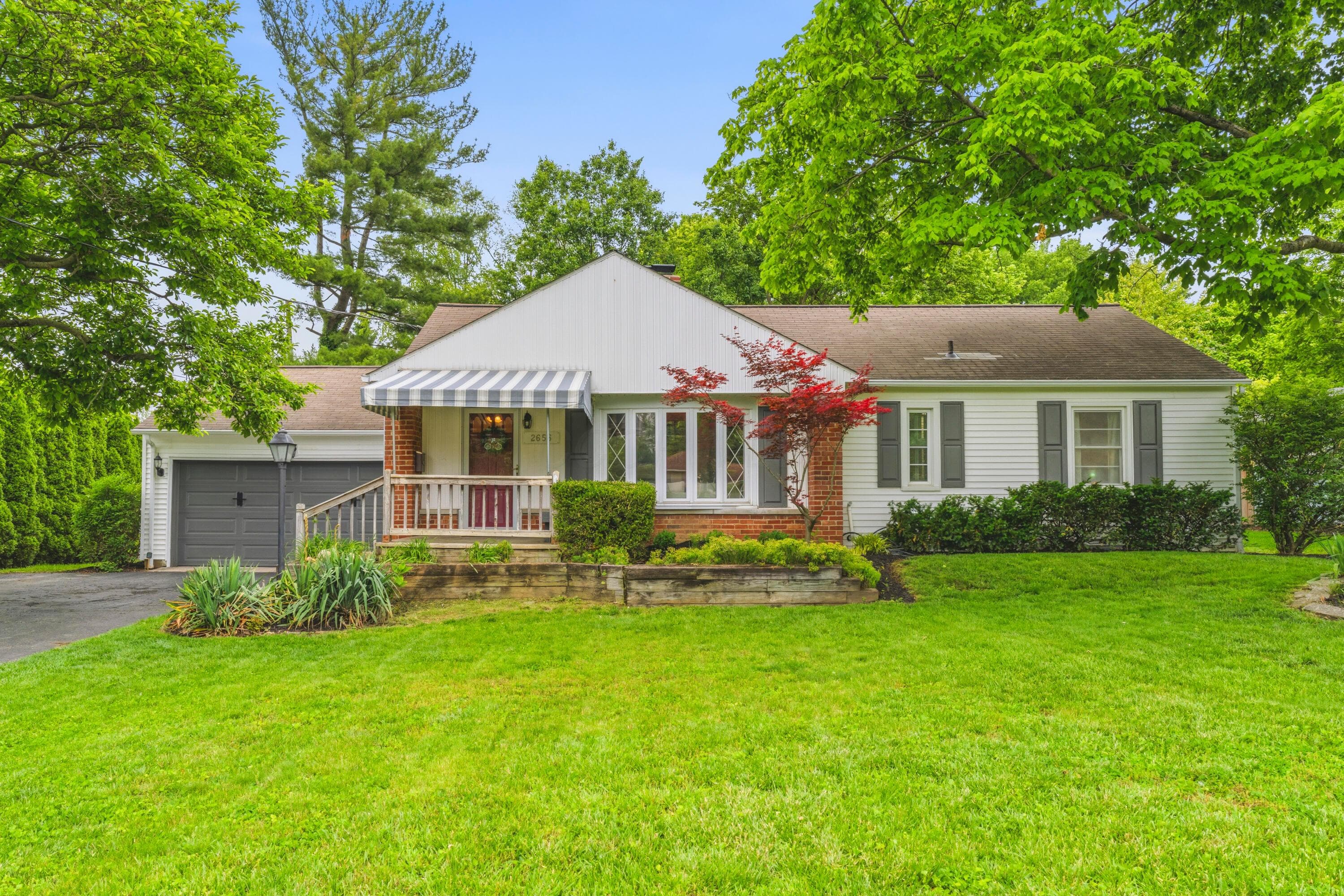 2656 Zollinger Road, Upper Arlington, OH