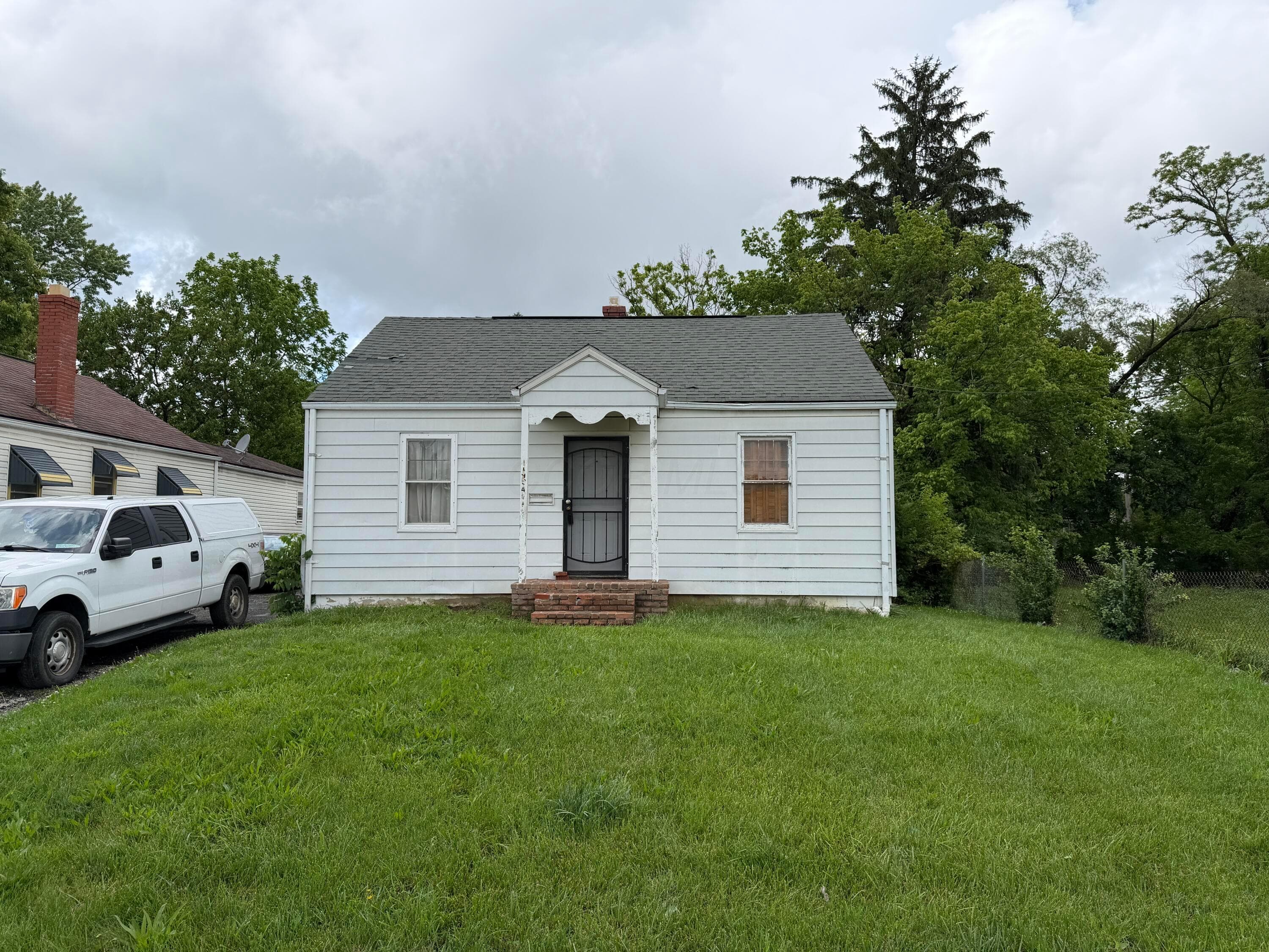 1934 E Hudson Street, Columbus, OH 43211