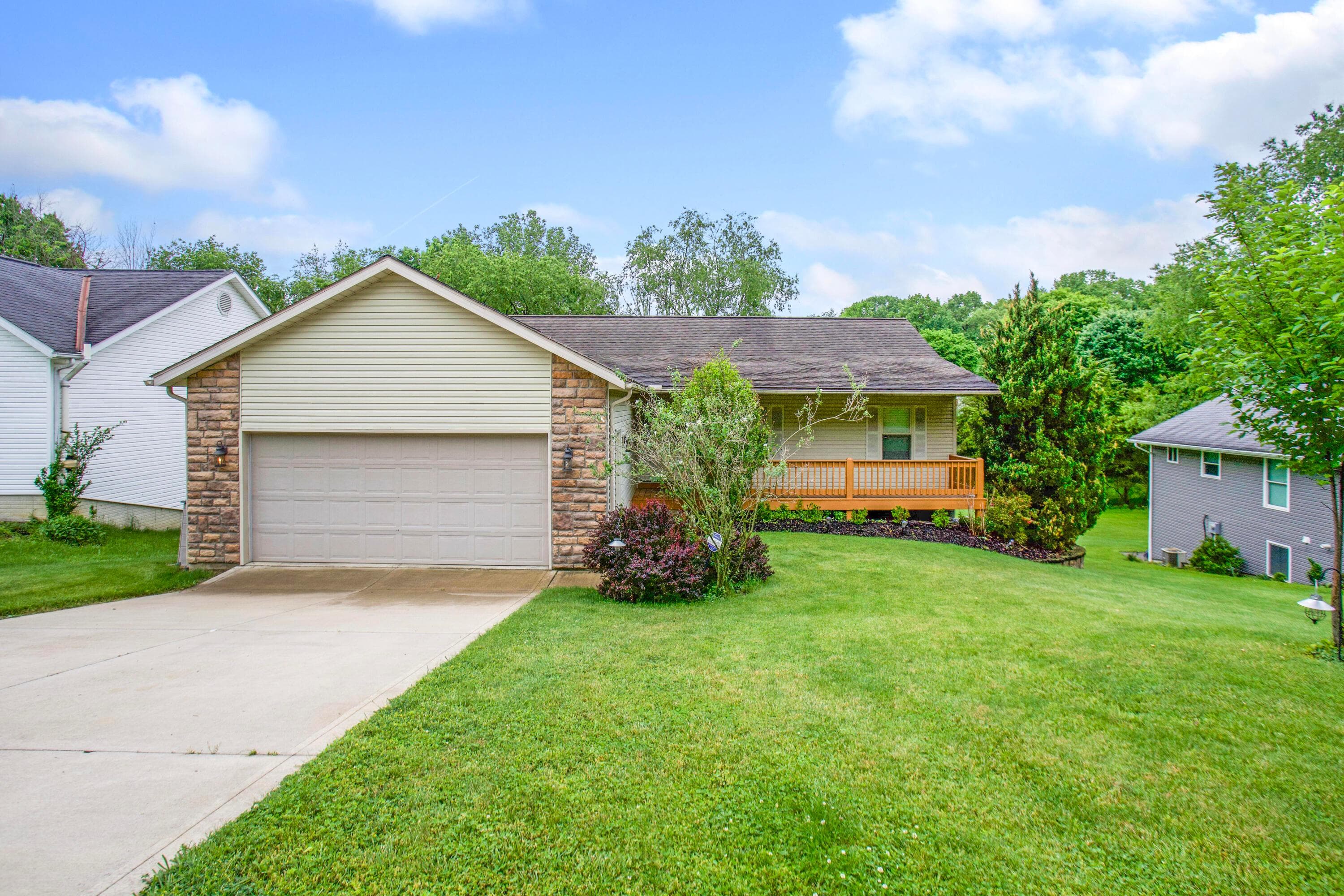 151 Heatherwood Drive, Howard, OH 43028