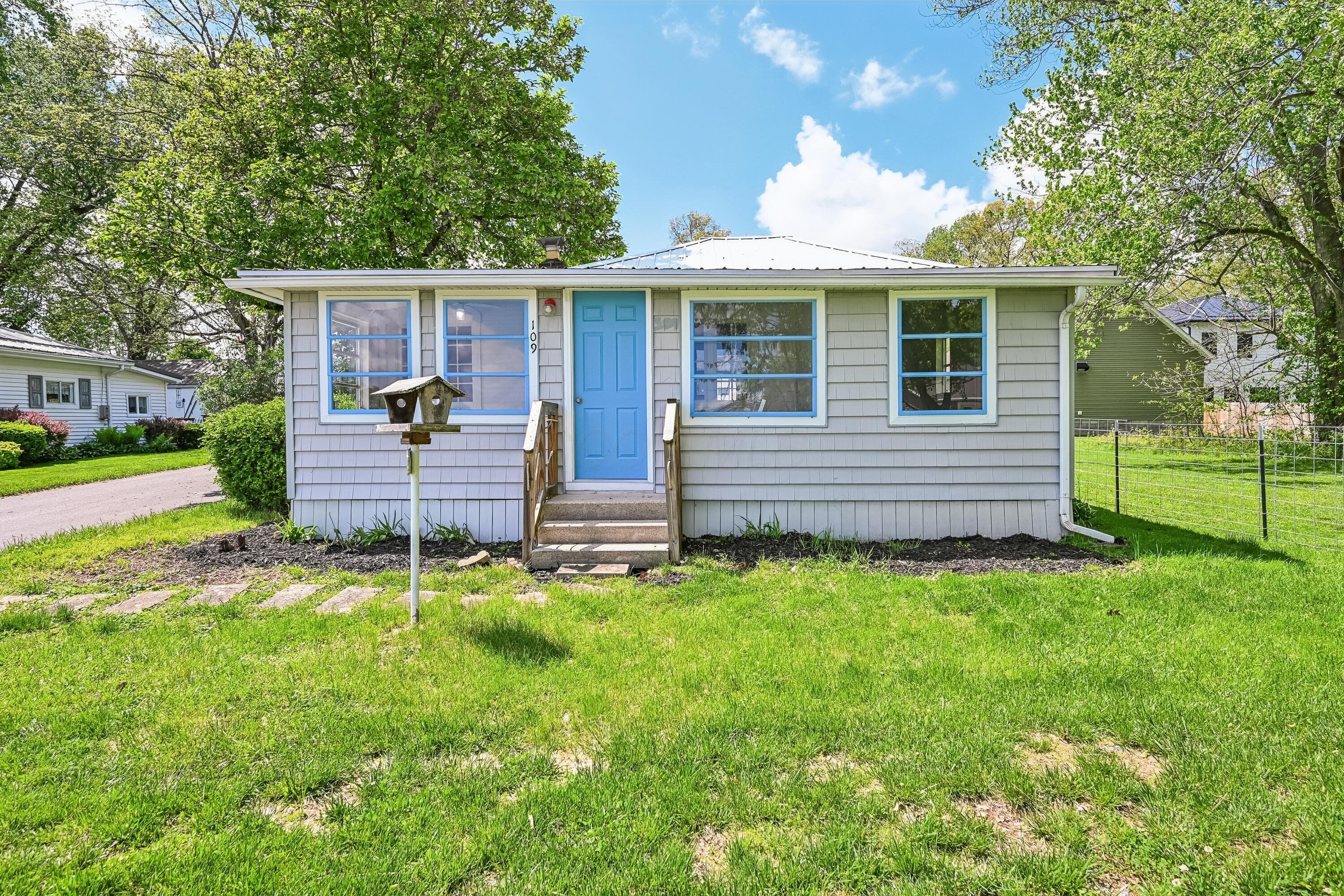 109 Beacon Light Lane, Buckeye Lake, OH 43008