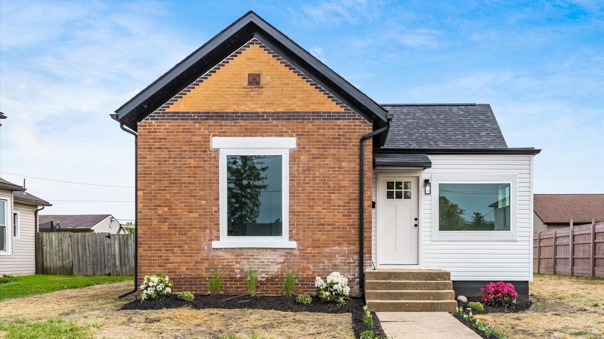 182 High Street, Roseville, OH 43777