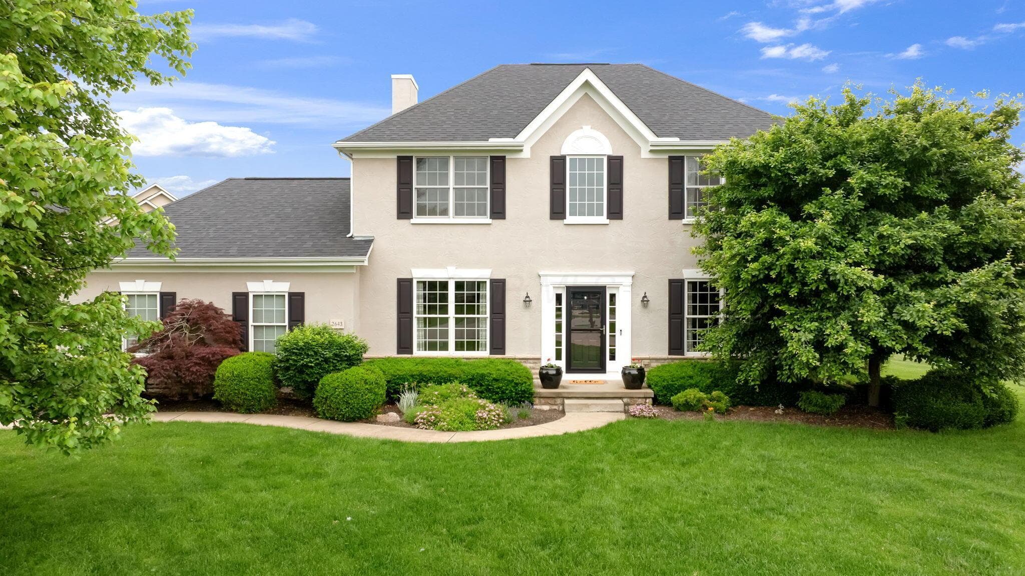 2643 Sandhurst Drive, Lewis Center, OH 43035
