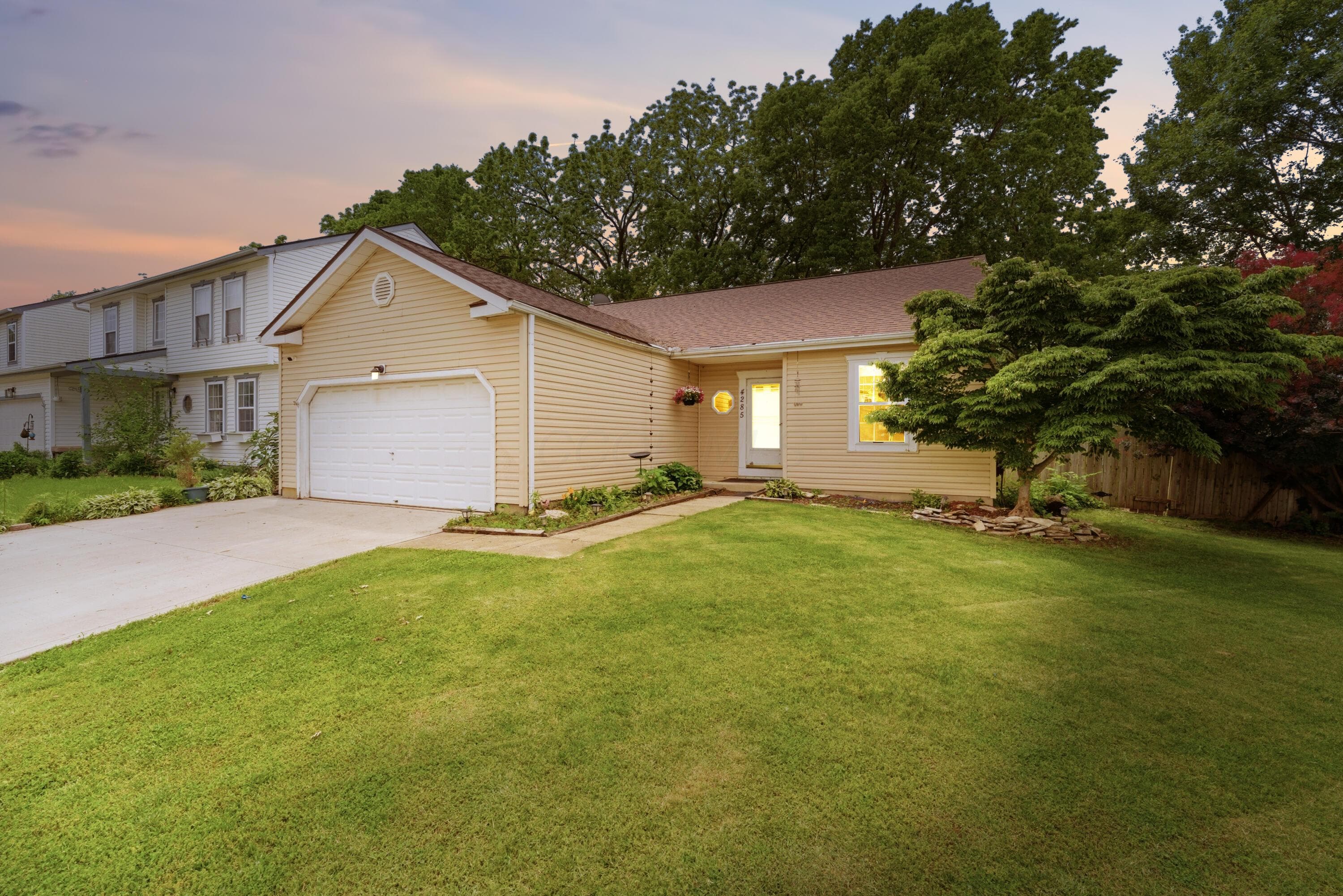 4285 Oakwind Drive, Columbus, OH