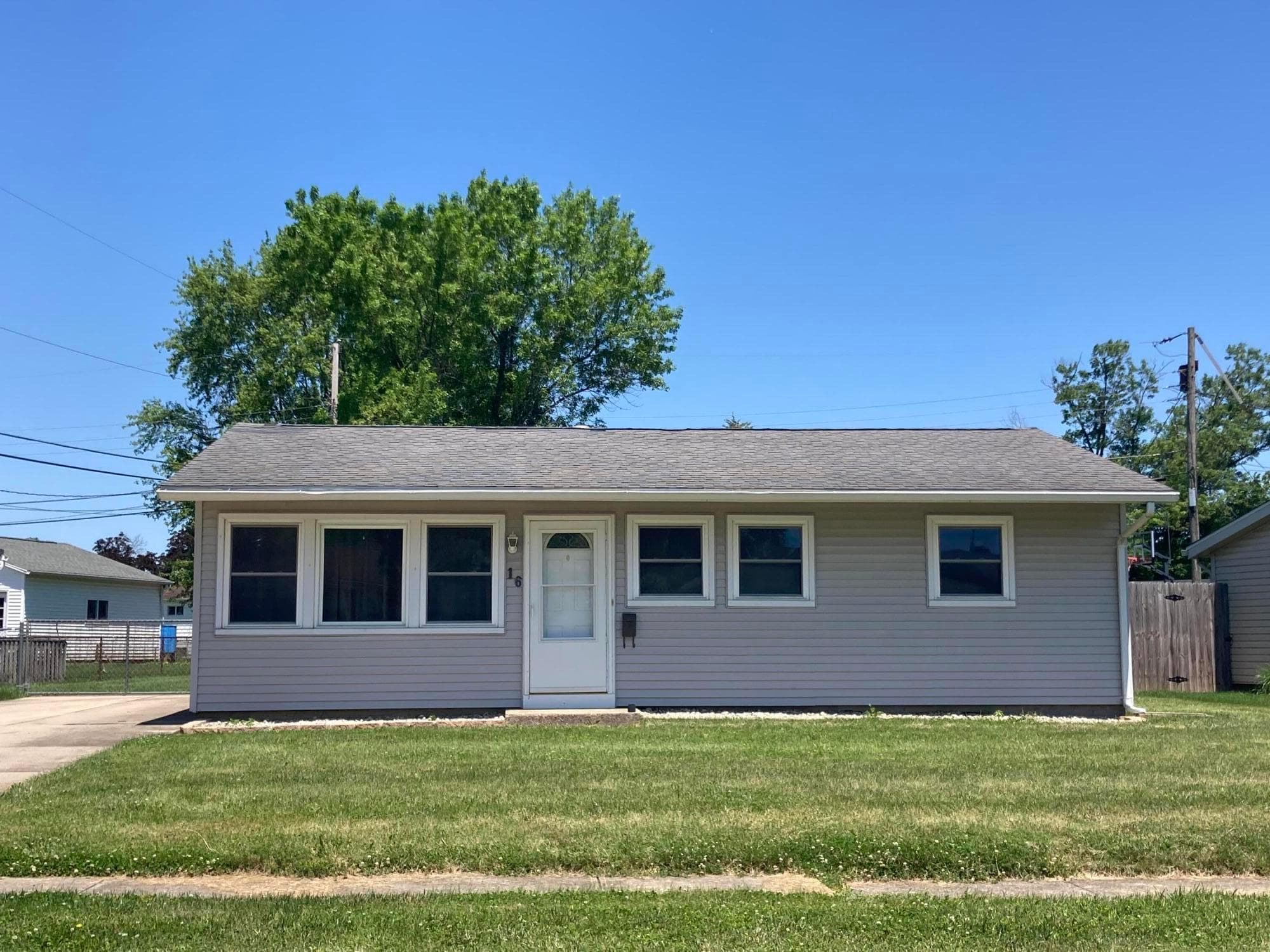 16 Stump Lane, London, OH 43140