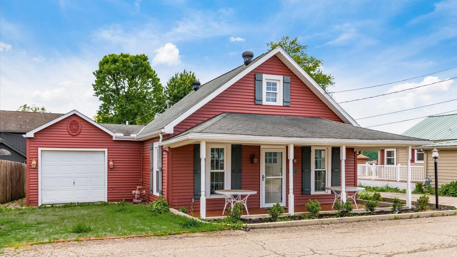 4891 Decker Avenue NE, Thornville, OH 43076