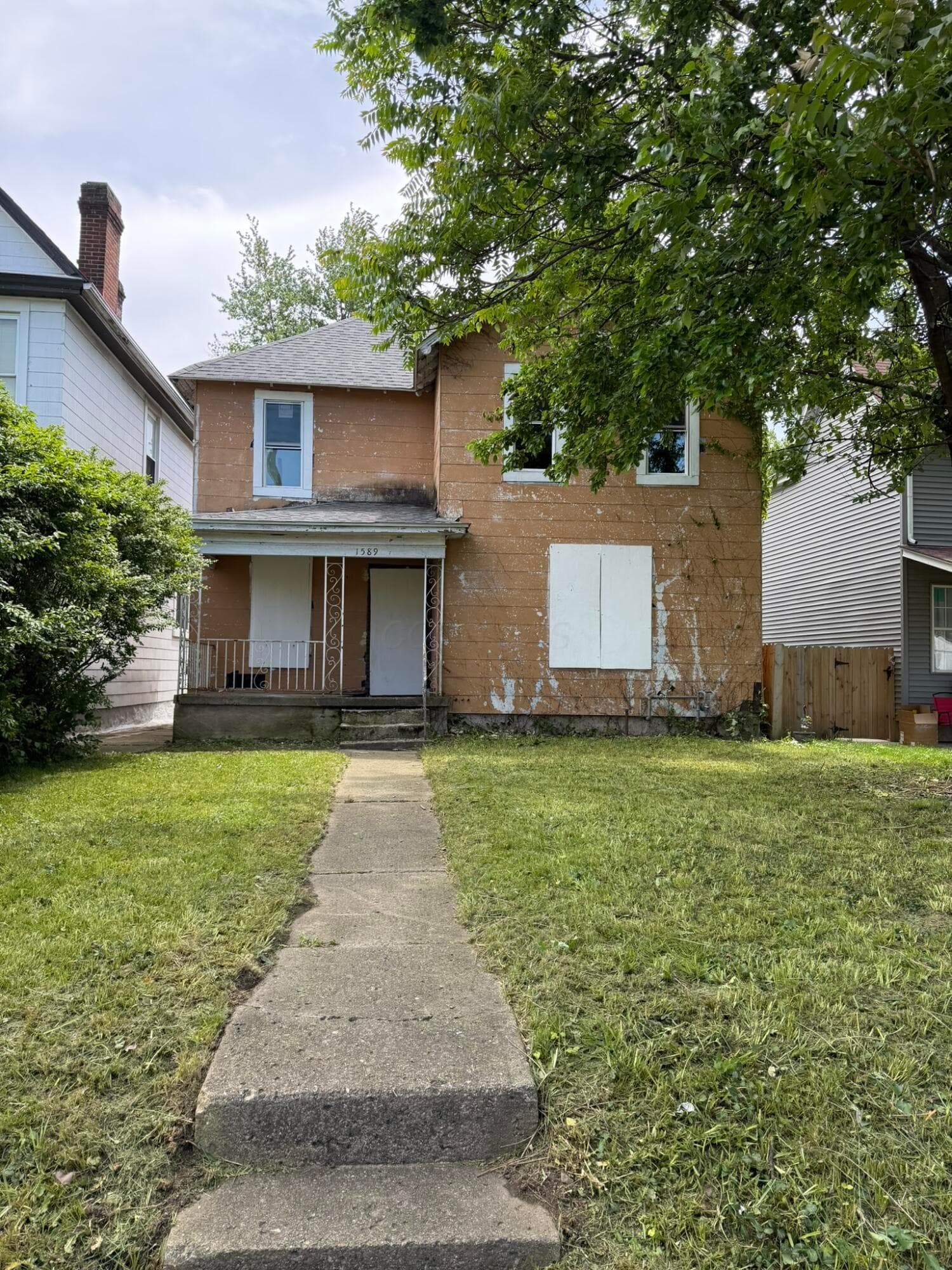 1589 Minnesota Avenue, Columbus, OH 43211