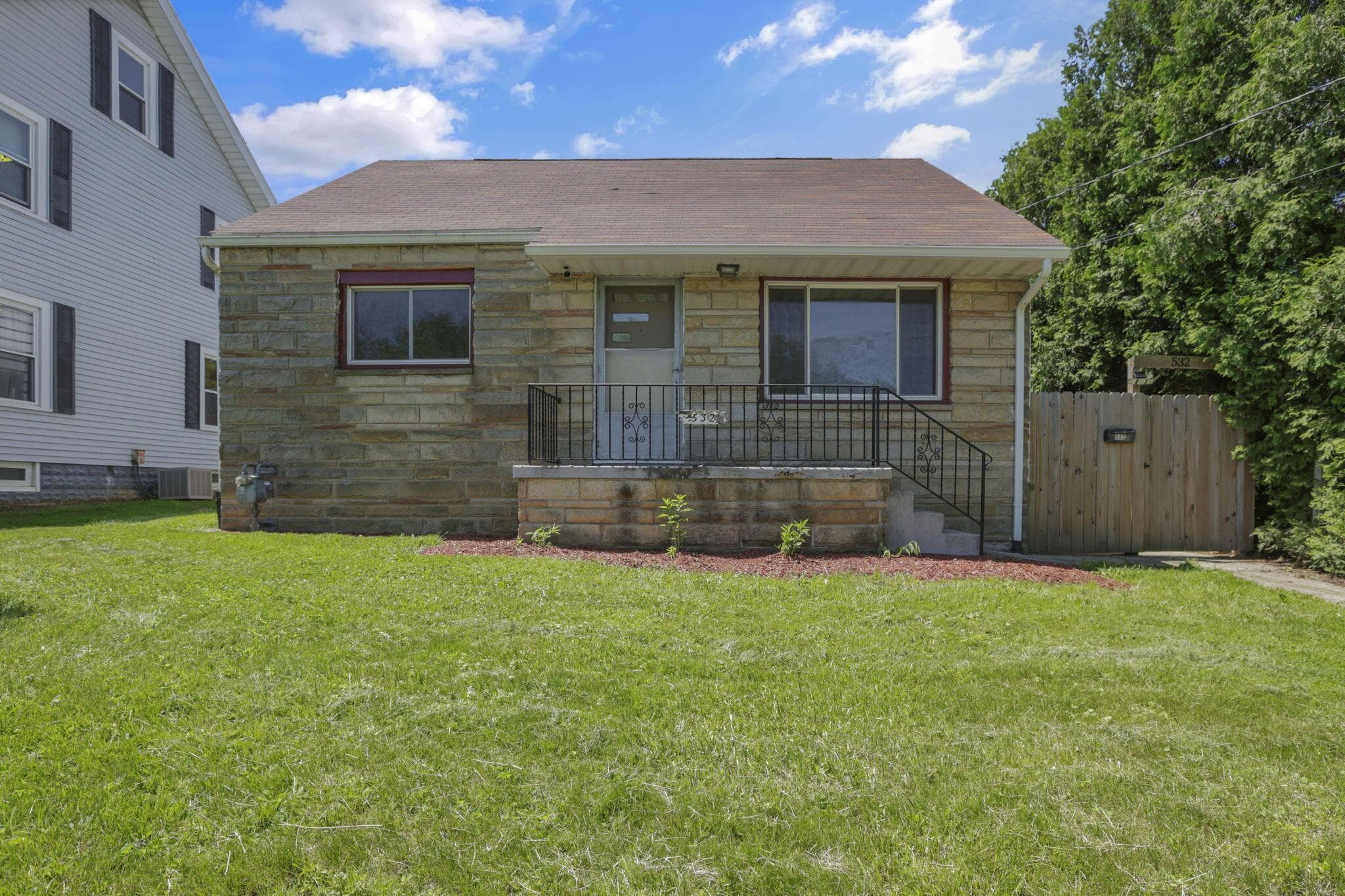 532 S Diamond Street, Mansfield, OH 44902