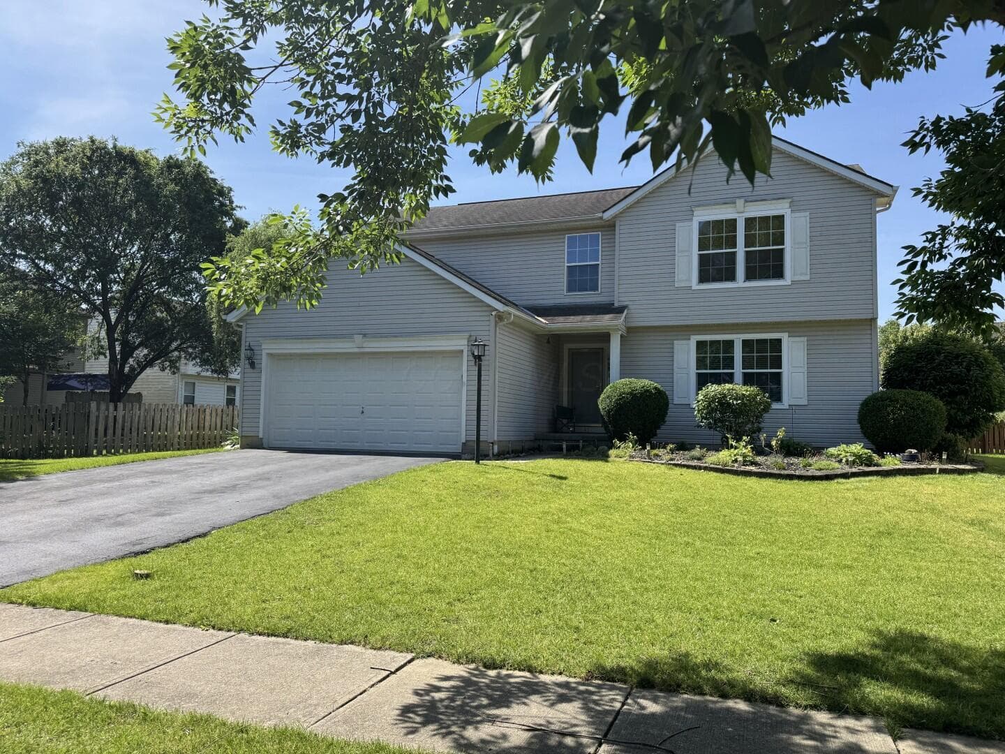 657 Brighton Street, Pickerington, OH 43147
