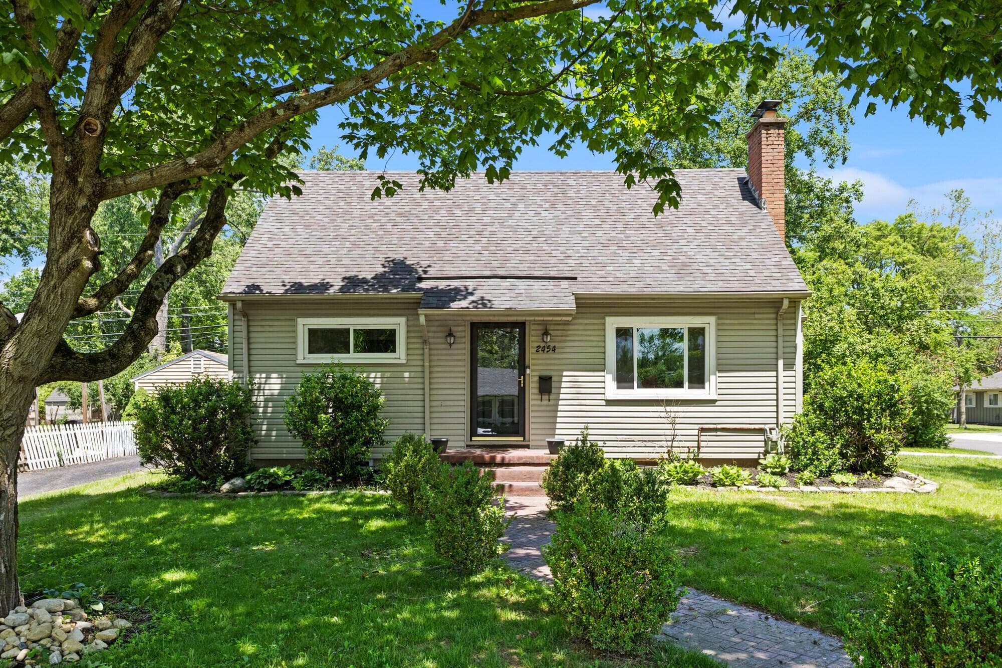 2454 Cranford Road, Columbus, OH 43221