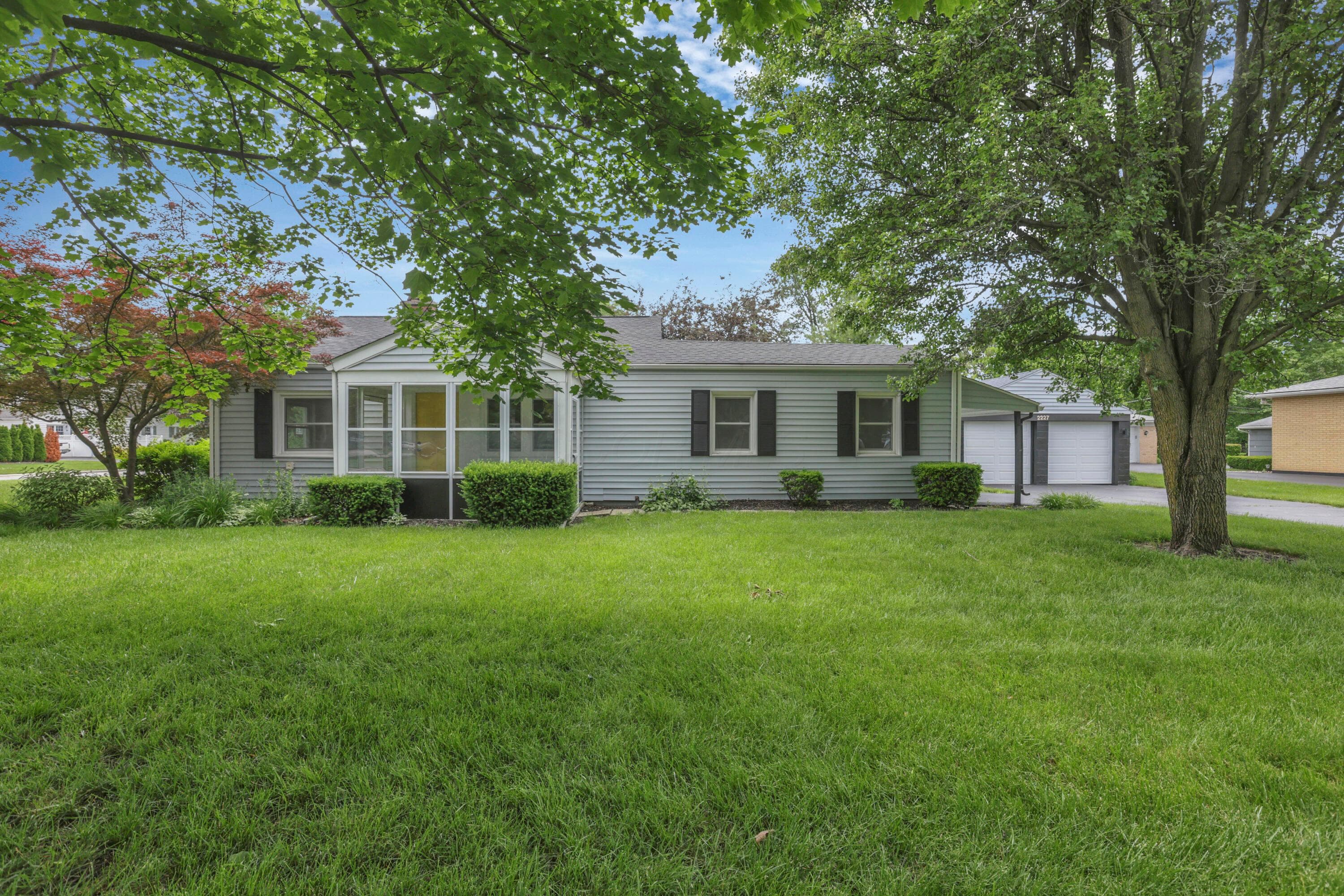 2227 Zollinger Road, Columbus, OH 43221